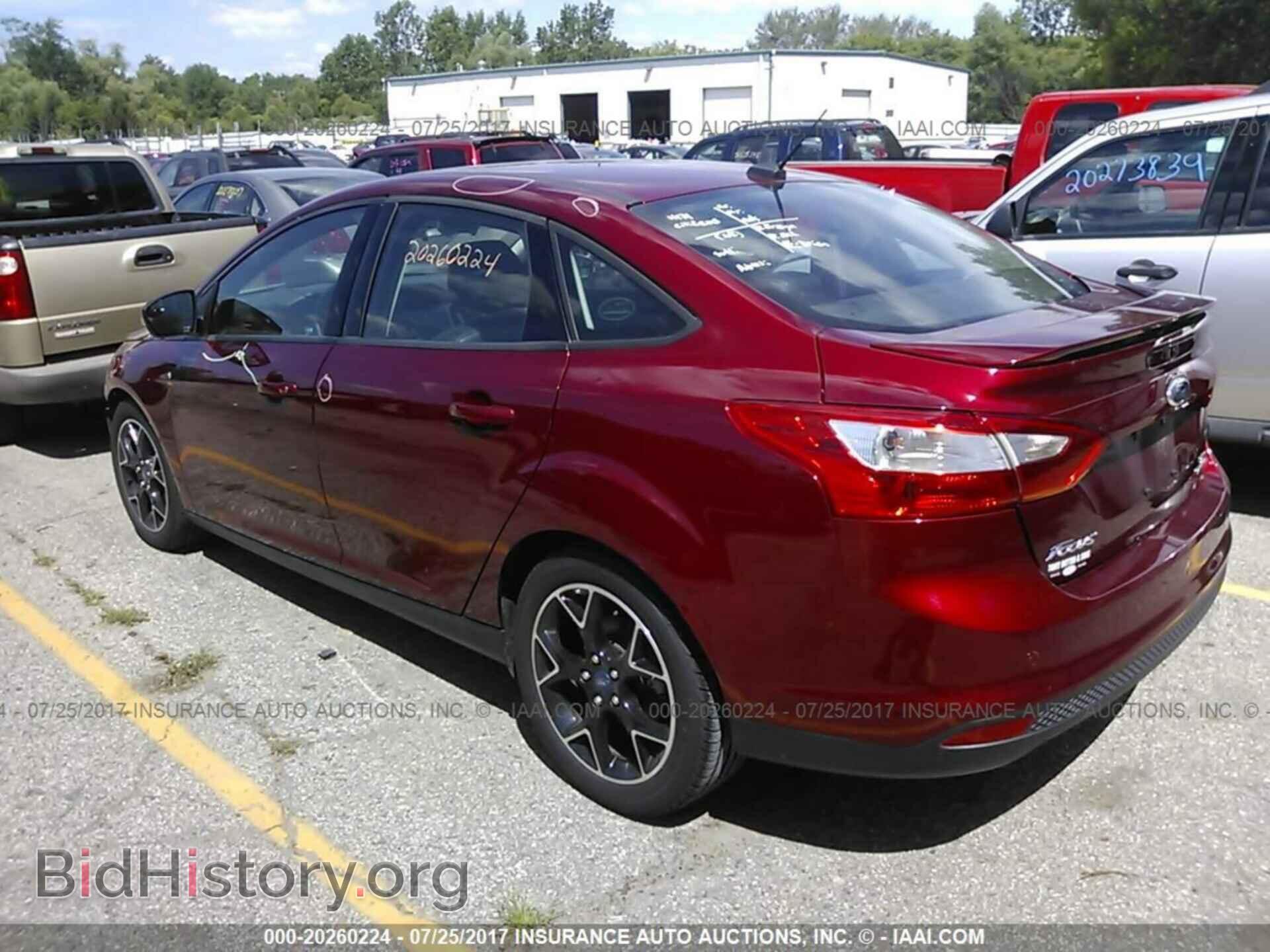 2014 Ford Focus - VIN: 1FADP3F28EL105856 - Photo 3