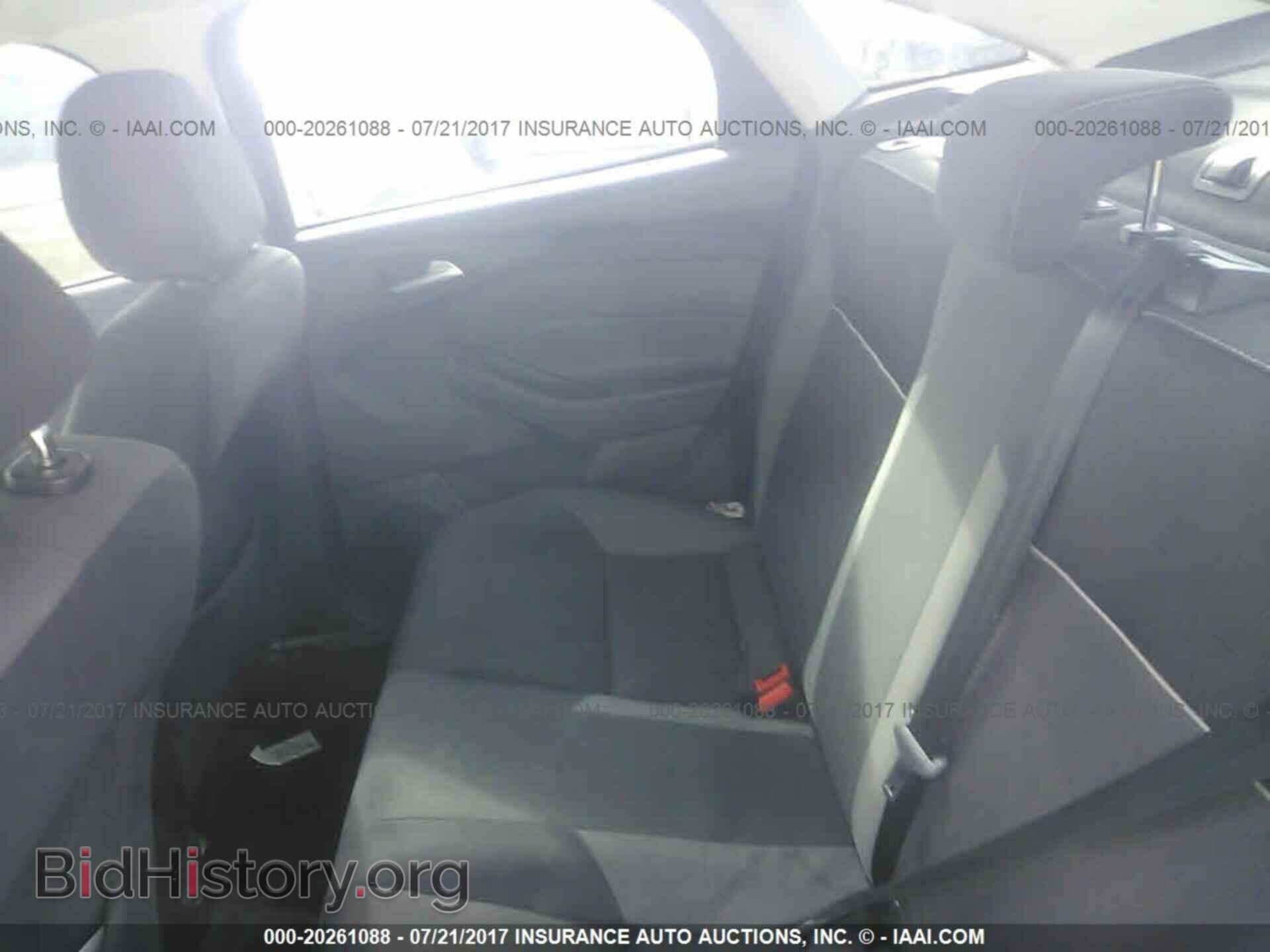 2014 Ford Focus - VIN: 1FADP3F29EL372696 - Photo 8