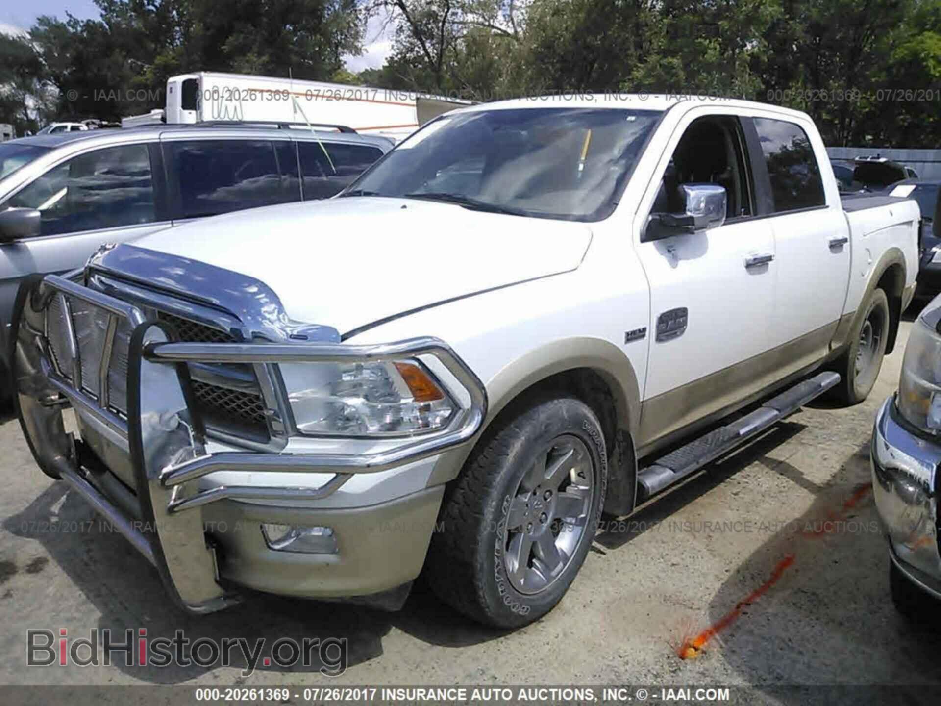 2012 Dodge Ram 1500 - VIN: 1C6RD7PT9CS265049 - Photo 2