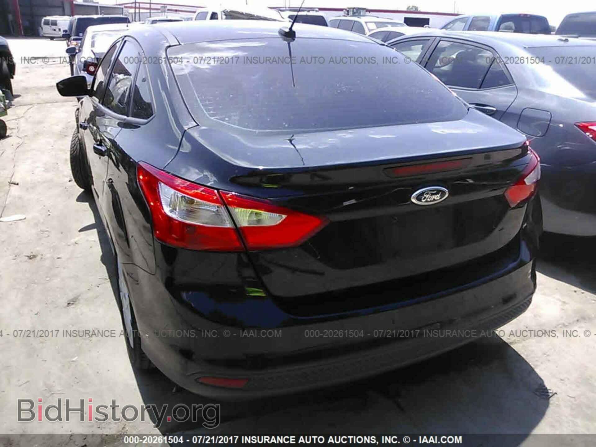 2012 Ford Focus - VIN: 1FAHP3F25CL106171 - Photo 3