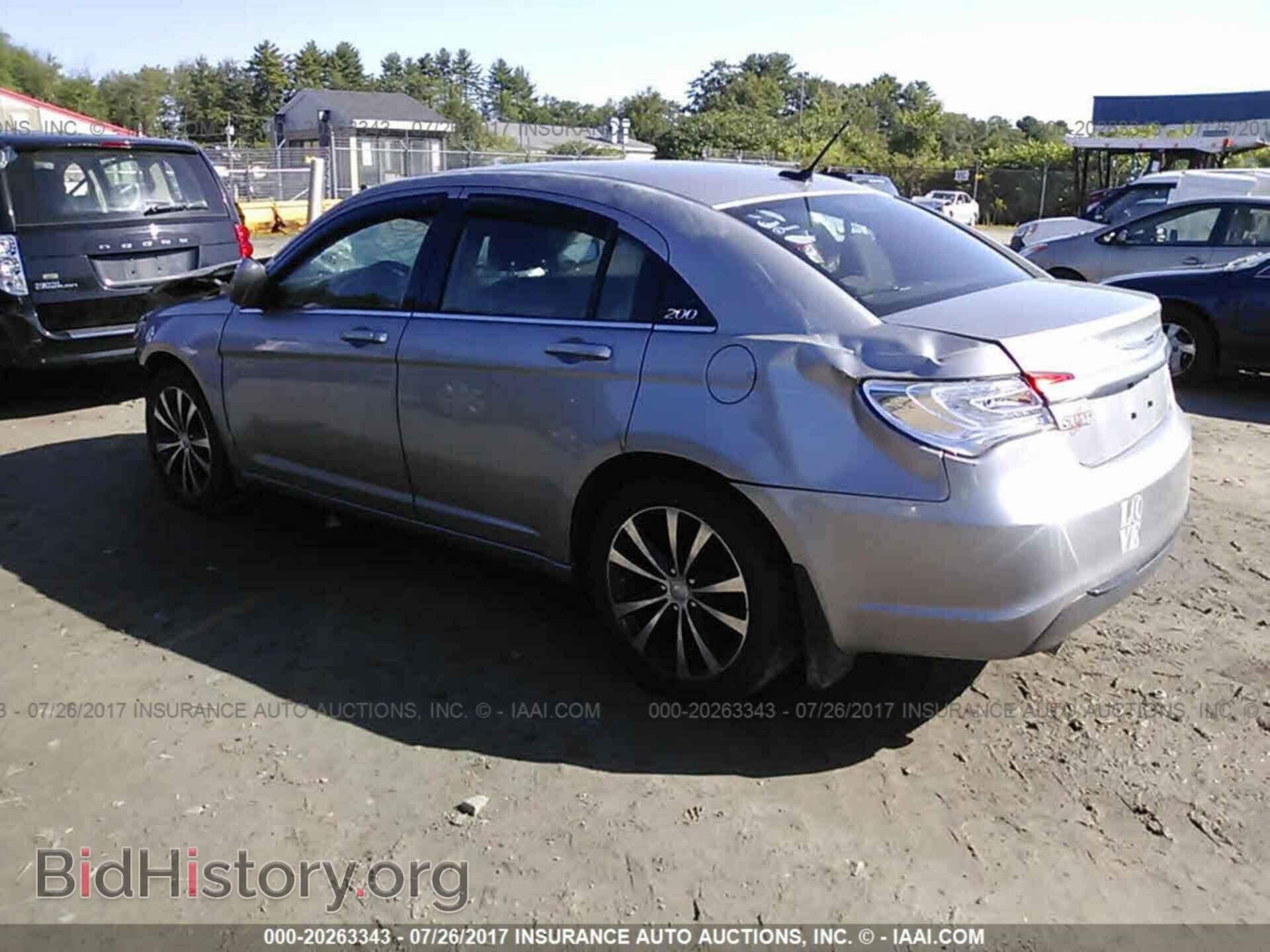 2014 Chrysler 200 - VIN: 1C3CCBBG9EN193225 - Фото 3