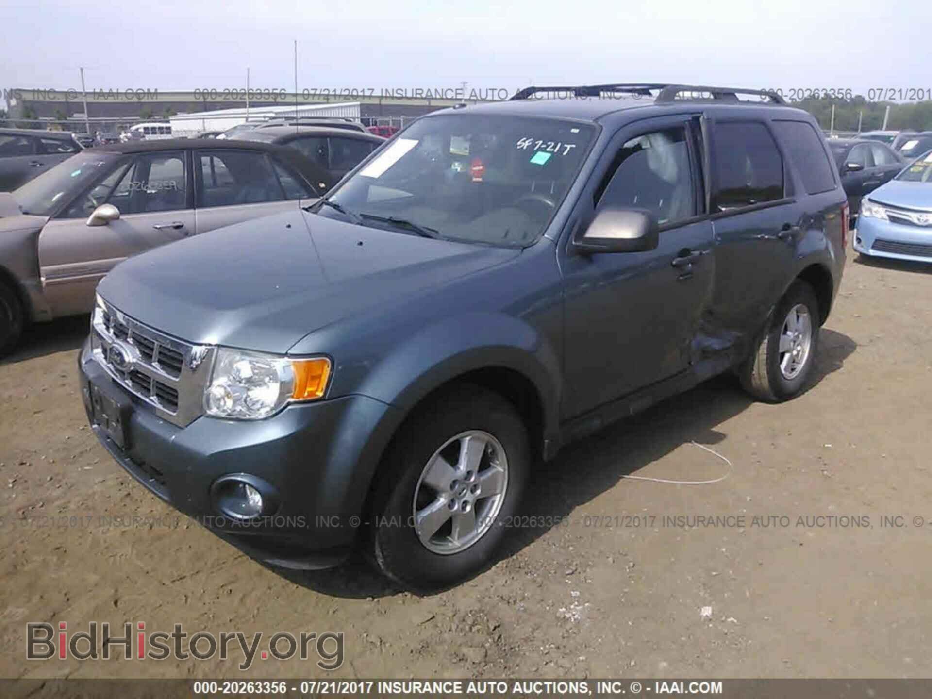 2012 Ford Escape - VIN: 1FMCU0D76CKC06078 - Photo 2