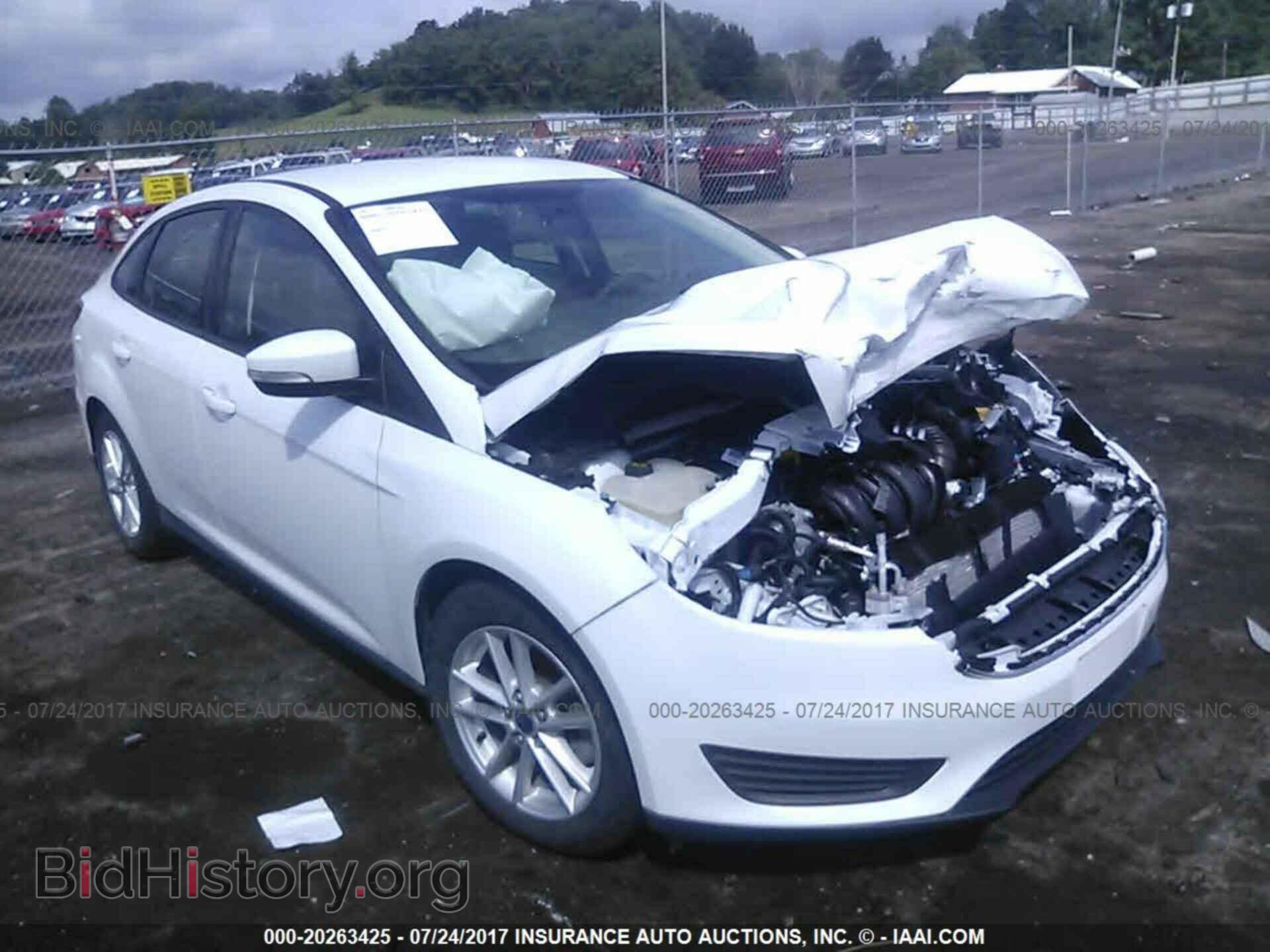 Photo 1FADP3F23HL215136 - Ford Focus 2017
