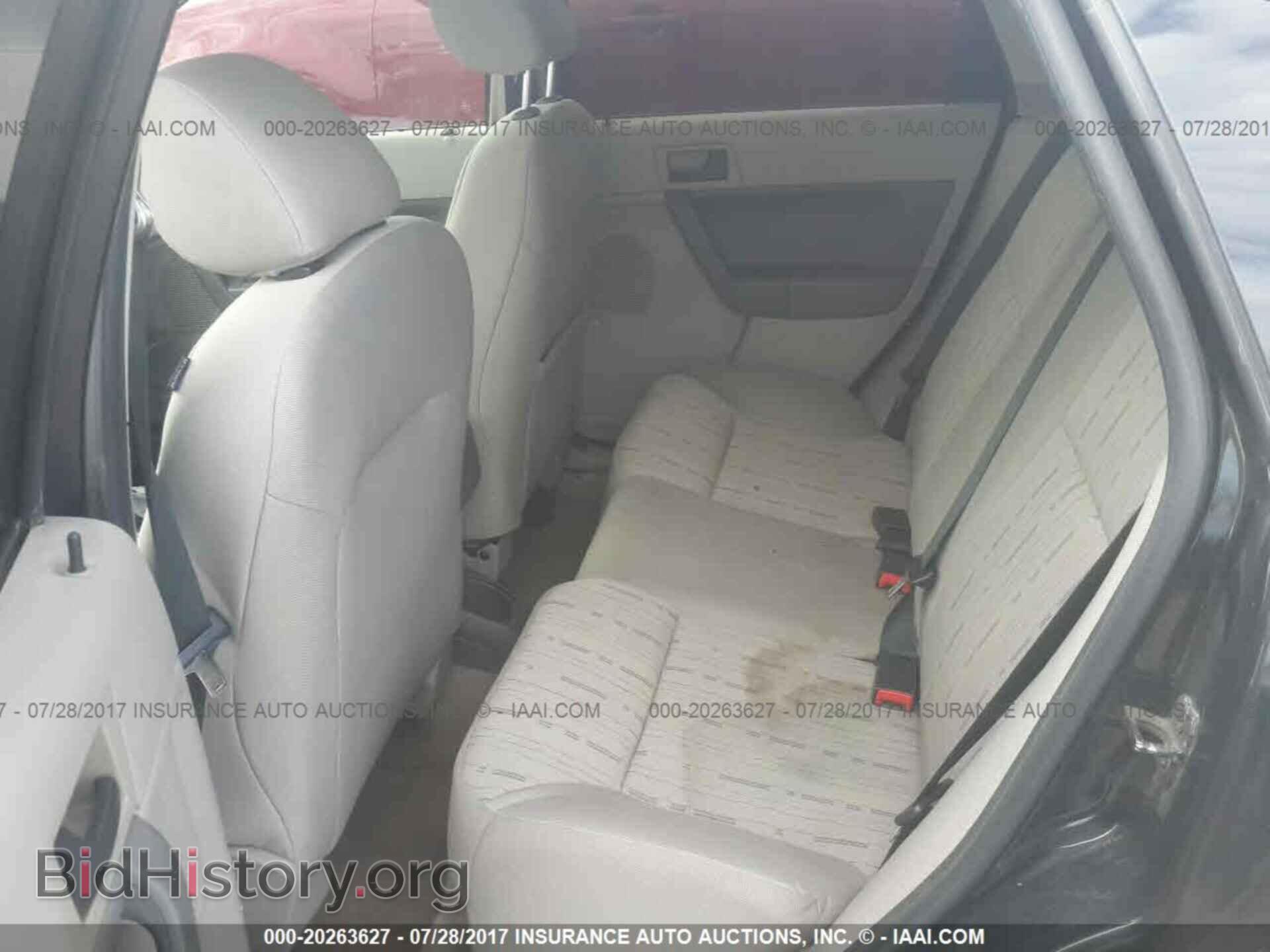 2011 Ford Focus - VIN: 1FAHP3FN1BW182669 - Фото 8