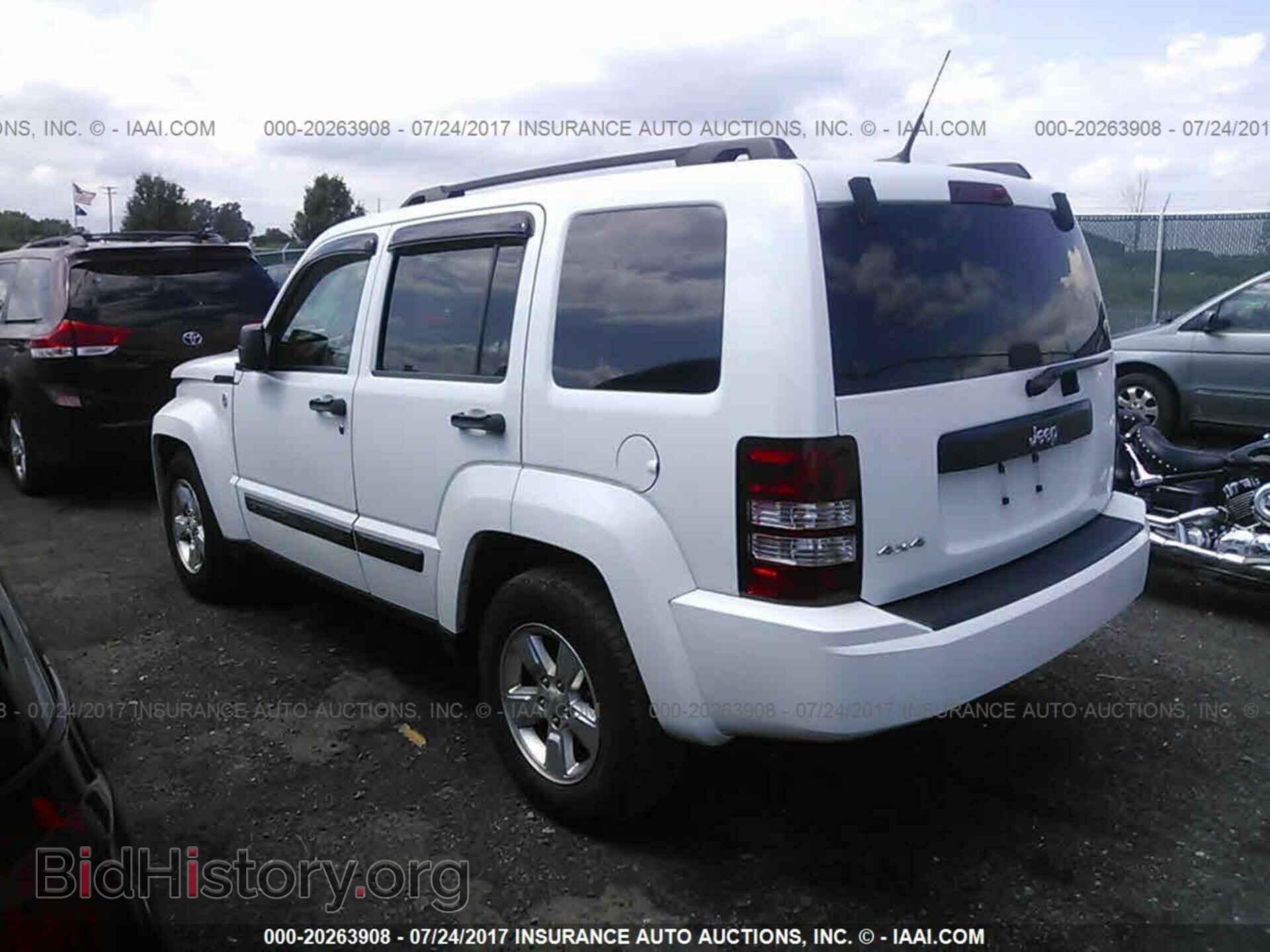 2011 Jeep Liberty - VIN: 1J4PN2GK2BW569199 - Фото 3