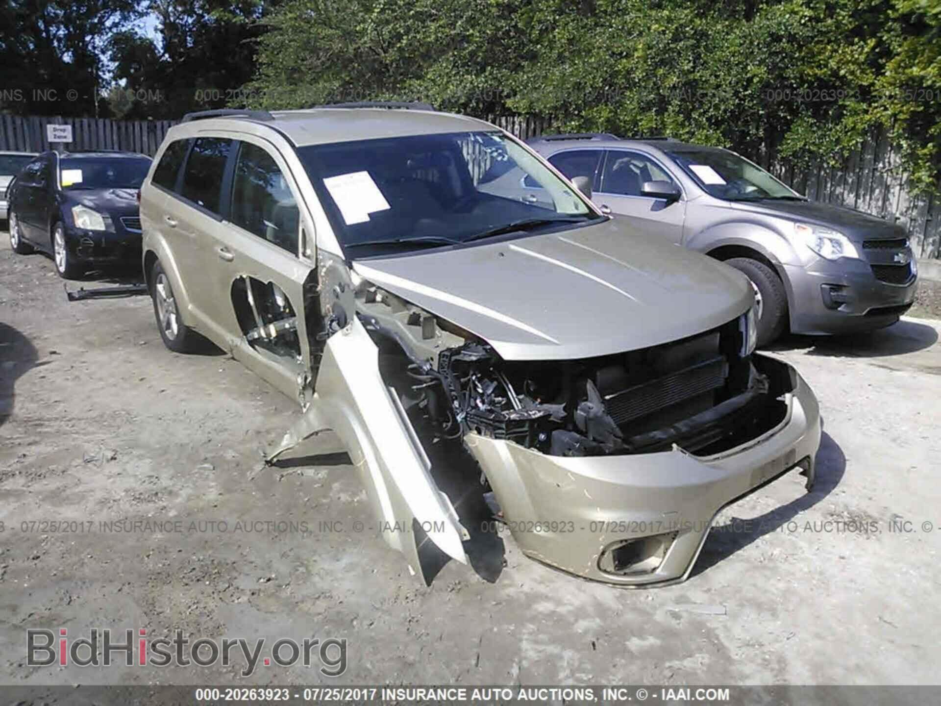 Photo 3D4PG1FG7BT544167 - Dodge Journey 2011