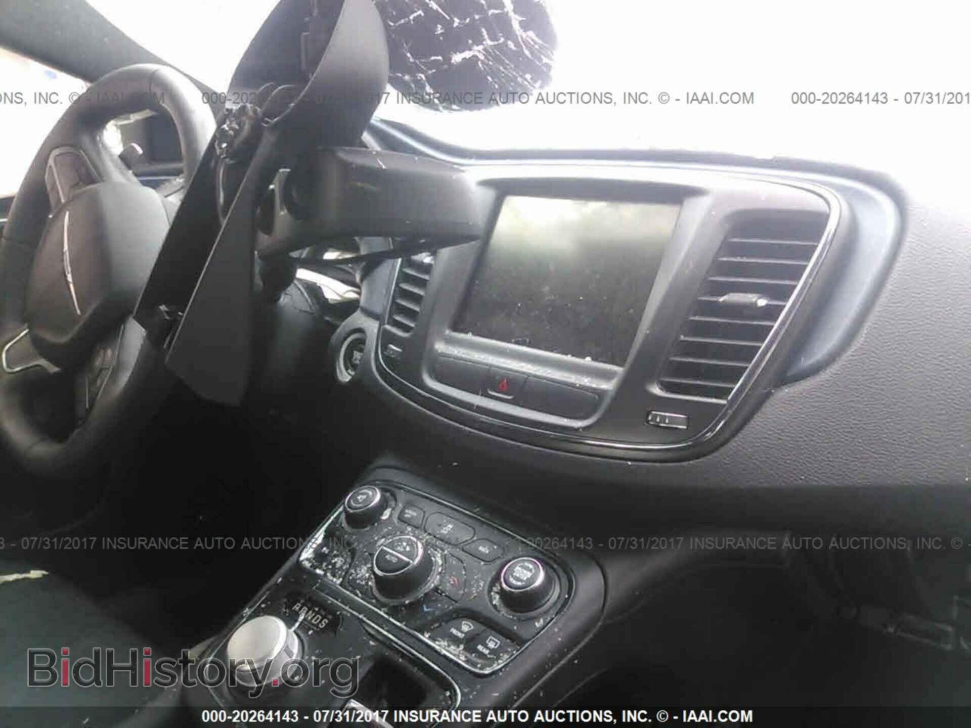 2015 Chrysler 200 - VIN: 1C3CCCDG8FN512165 - Photo 5