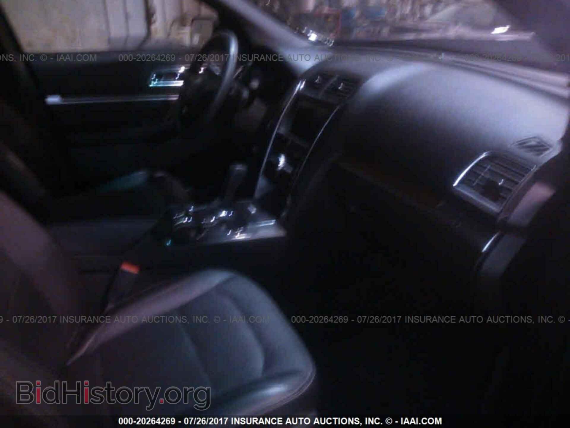 2016 Ford Explorer - VIN: 1FM5K8F88GGB18211 - Photo 5