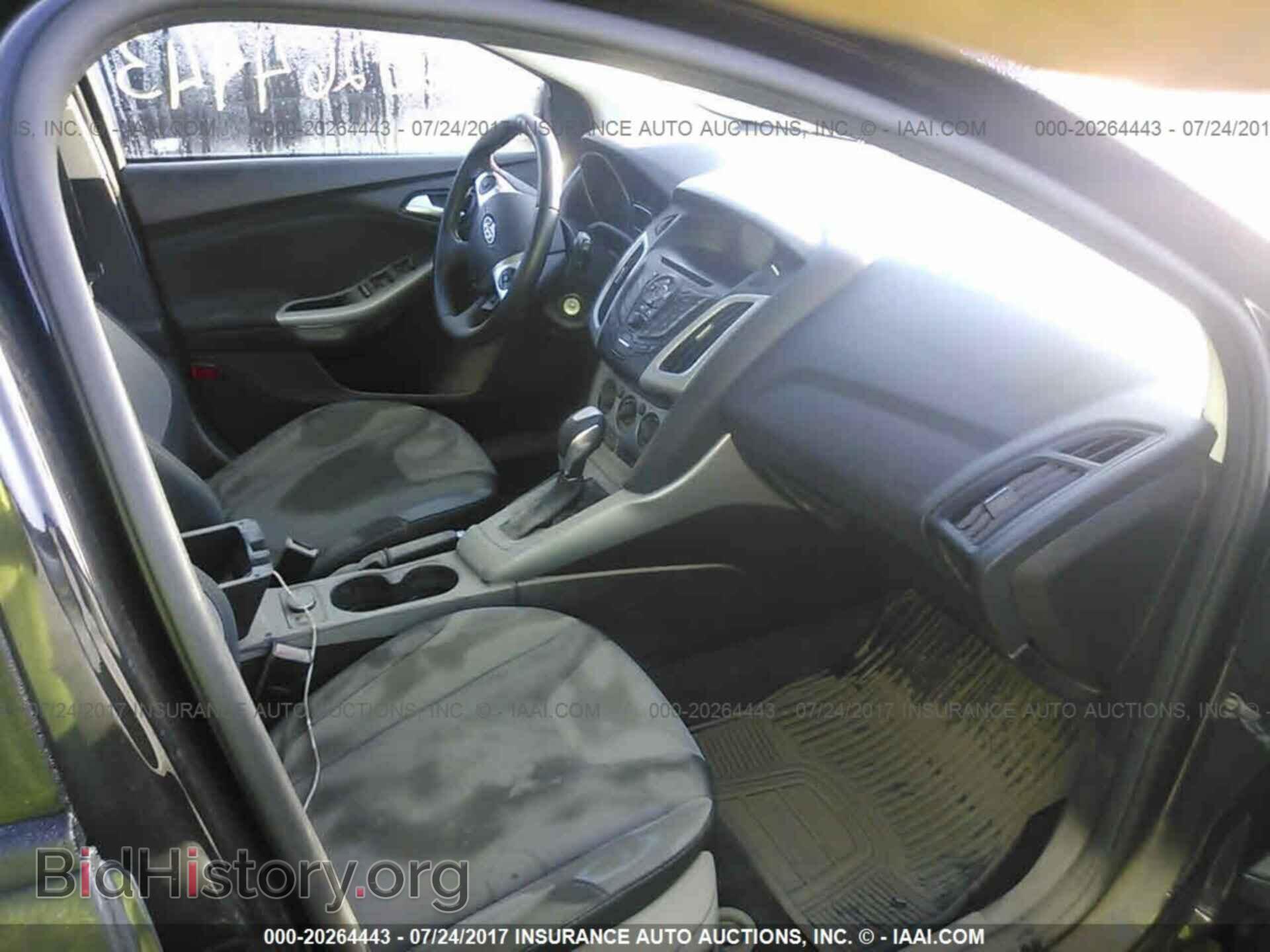 2012 Ford Focus - VIN: 1FAHP3K26CL321032 - Photo 5