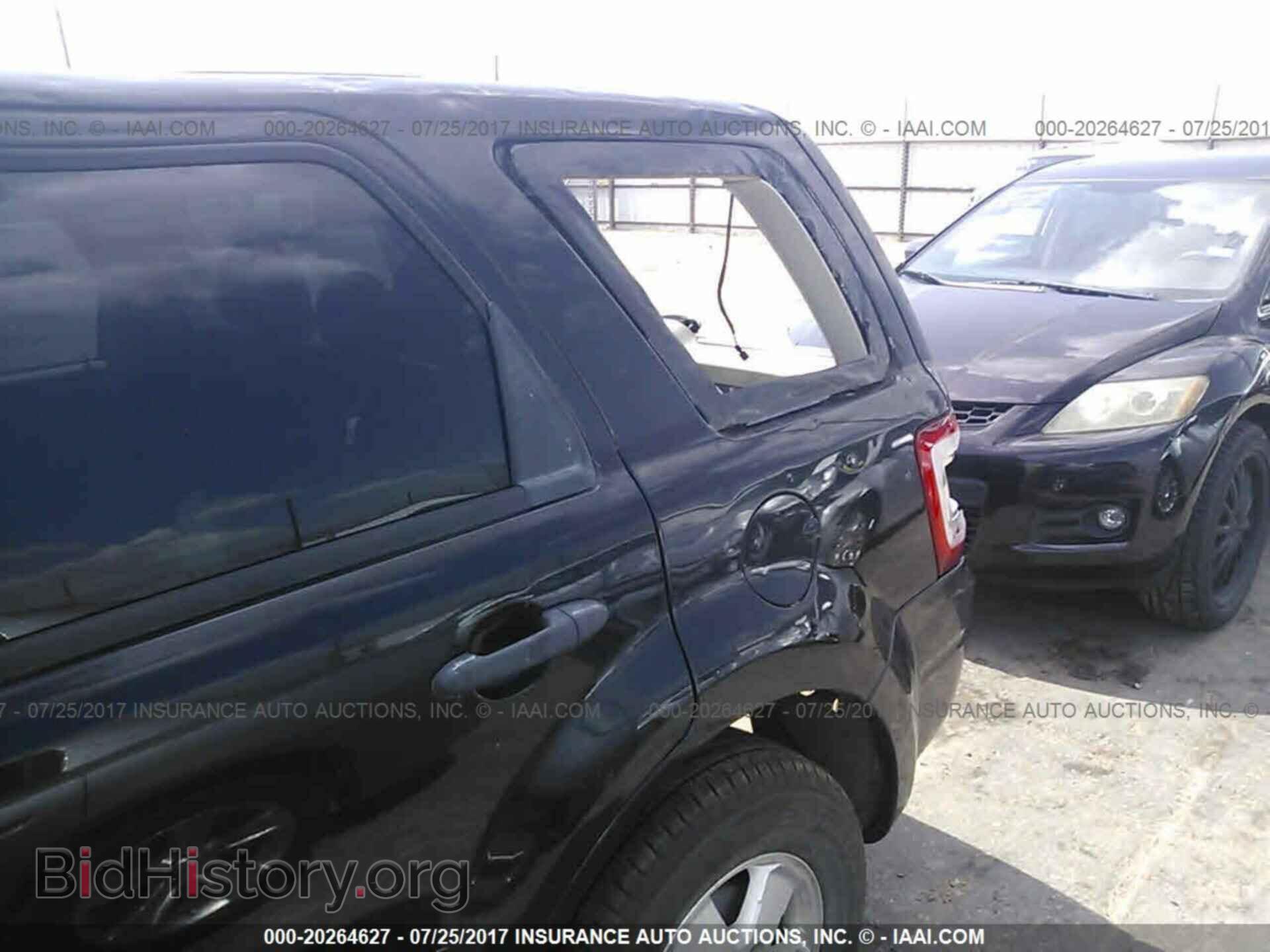 2011 Ford Escape - VIN: 1FMCU0C70BKB90735 - Фото 6