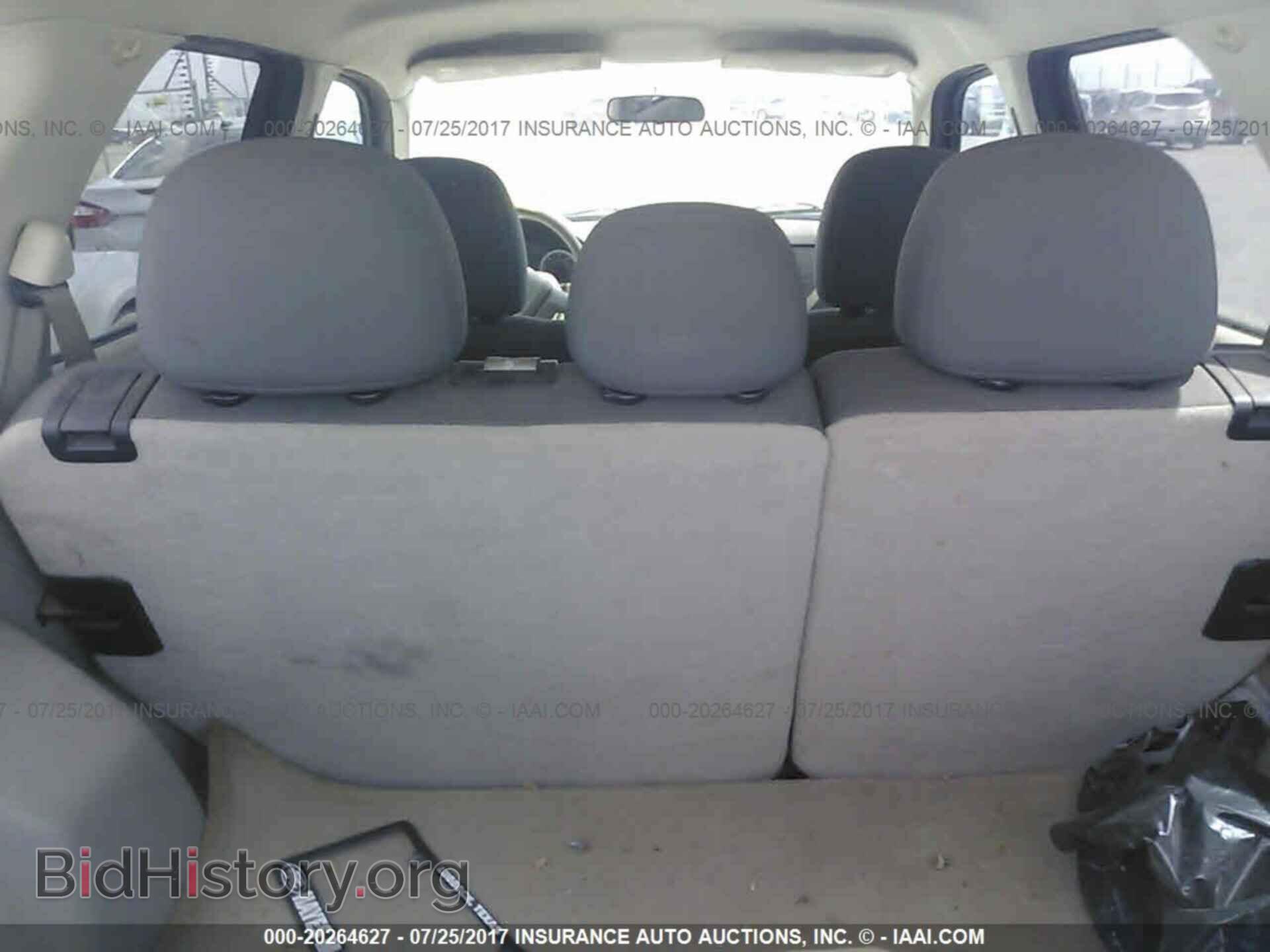 2011 Ford Escape - VIN: 1FMCU0C70BKB90735 - Фото 8
