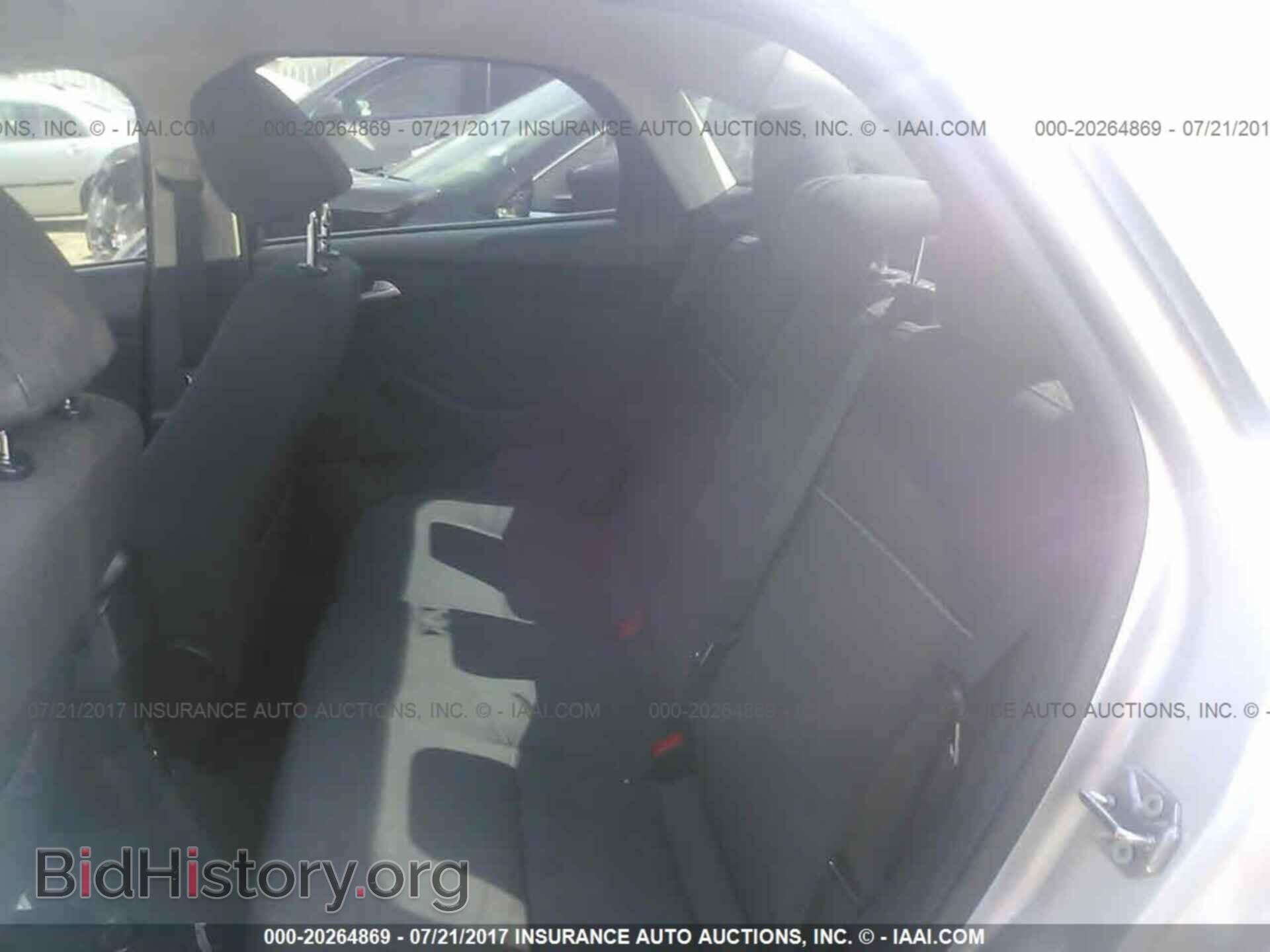 2012 Ford Focus - VIN: 1FAHP3H25CL476274 - Photo 8