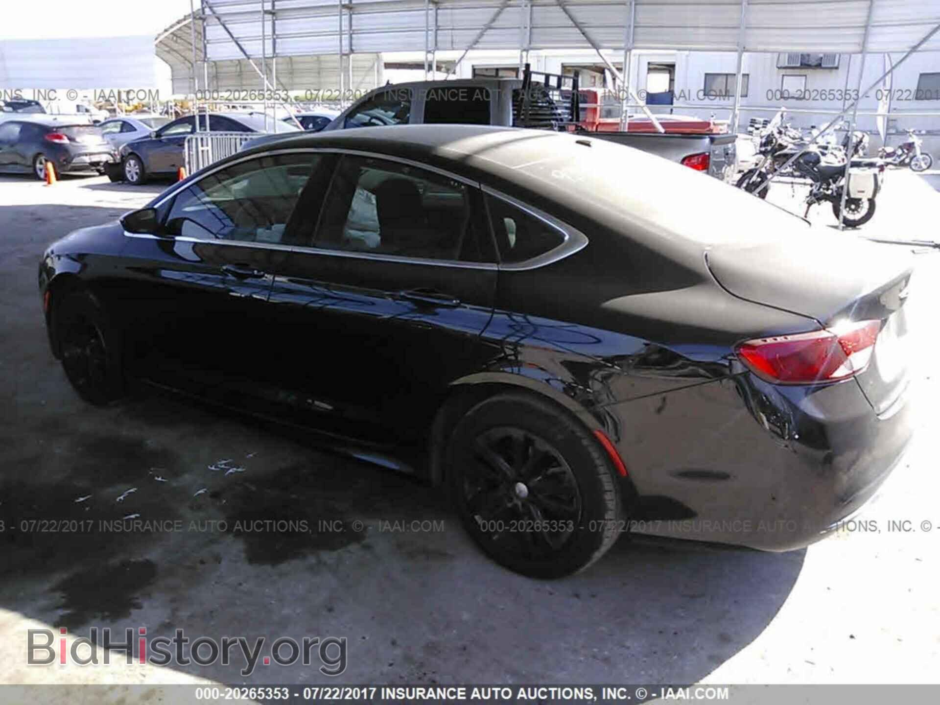 2015 Chrysler 200 - VIN: 1C3CCCAB9FN723478 - Photo 3