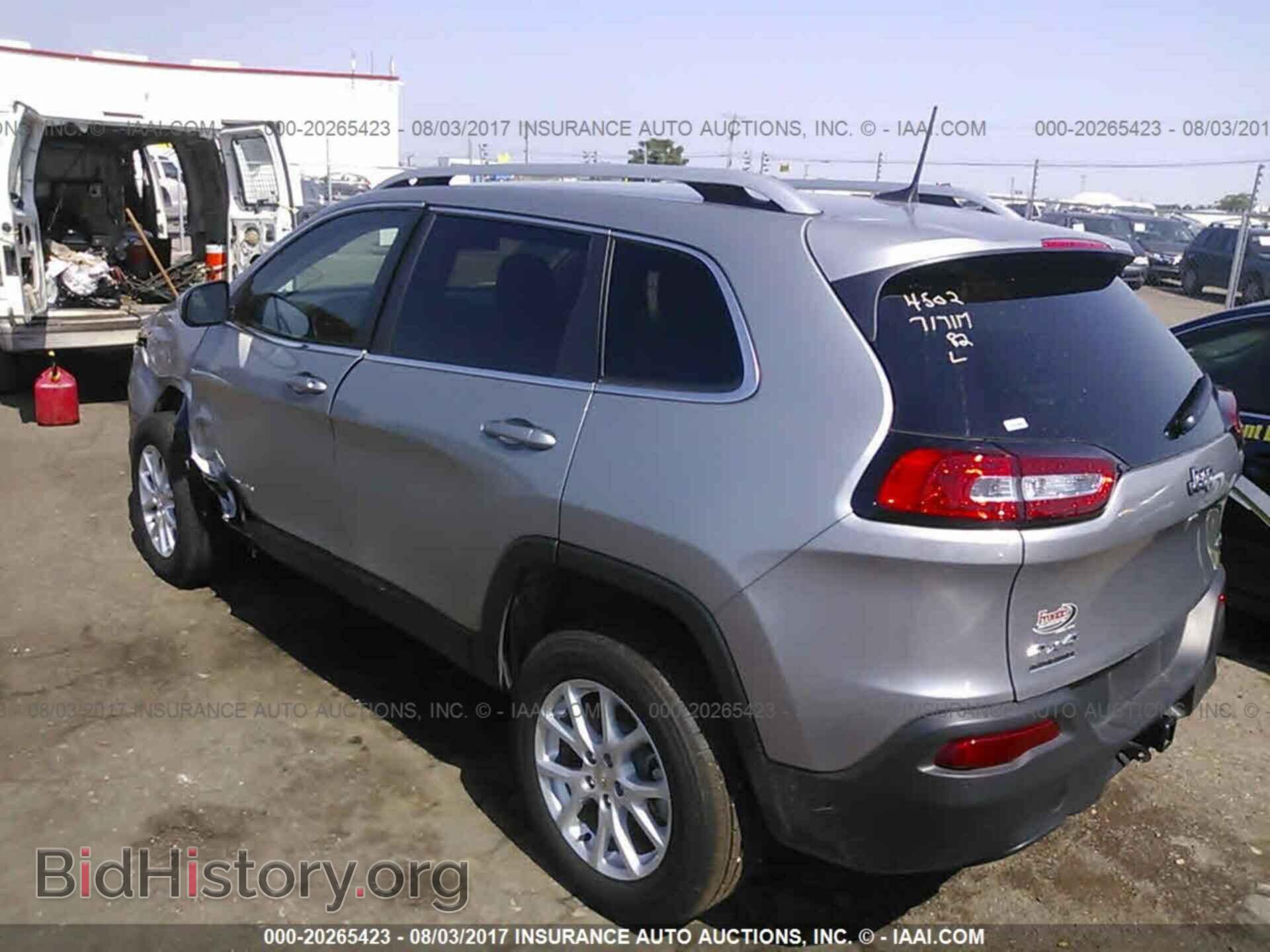2017 Jeep Cherokee - VIN: 1C4PJMCB2HW639568 - Фото 3