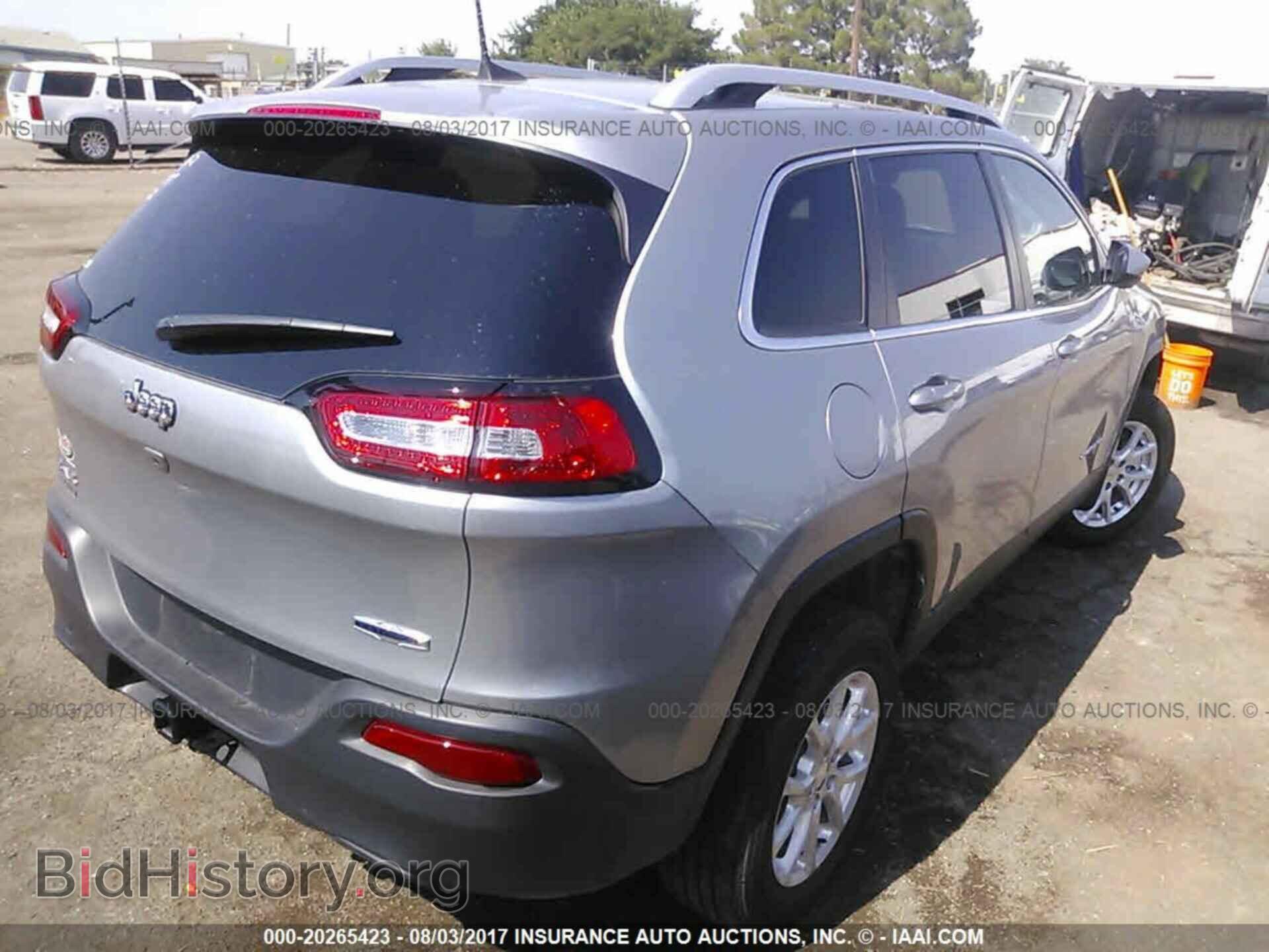 2017 Jeep Cherokee - VIN: 1C4PJMCB2HW639568 - Фото 4