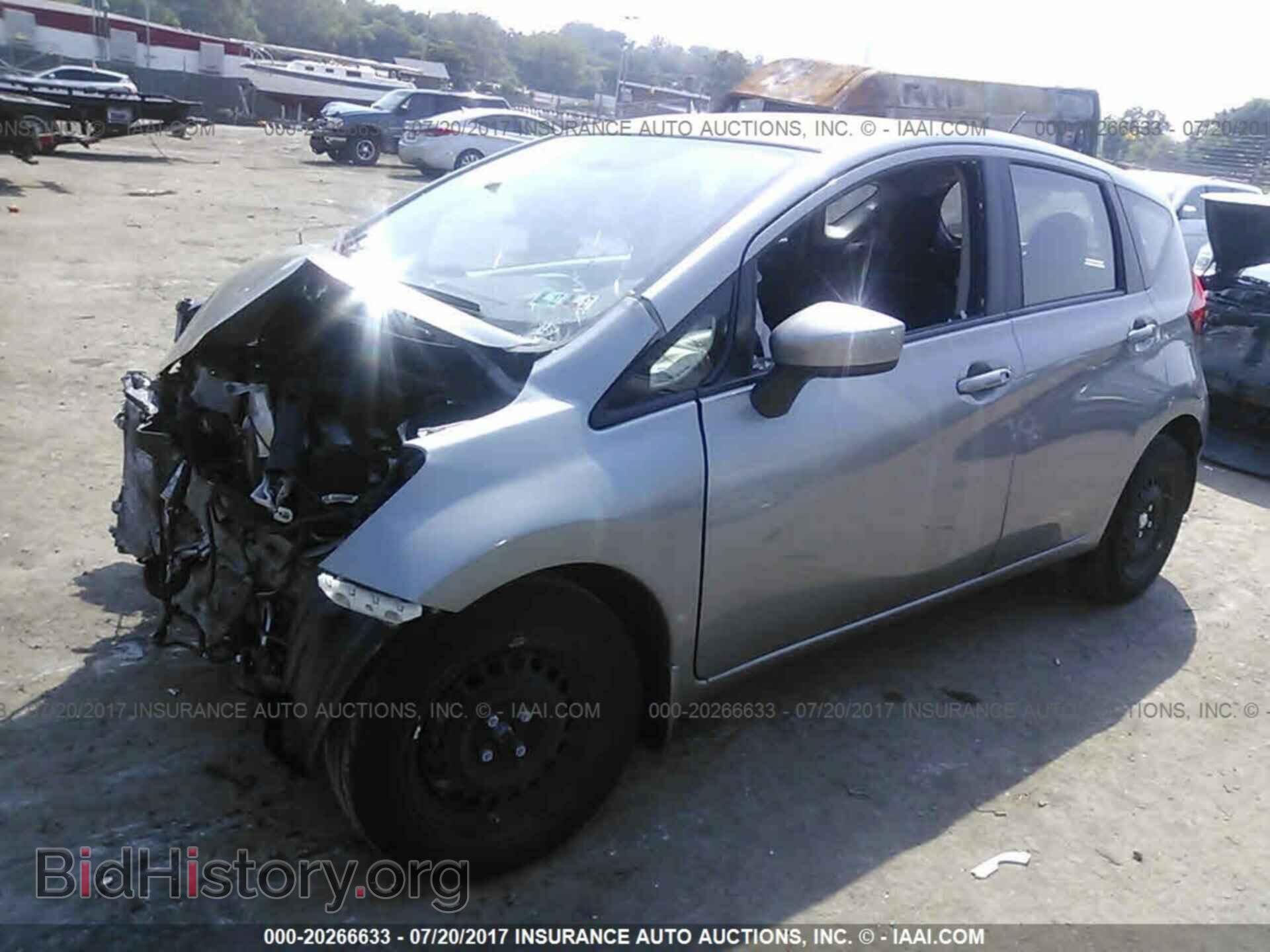 2015 Nissan Versa note - VIN: 3N1CE2CP9FL433575 - Photo 2