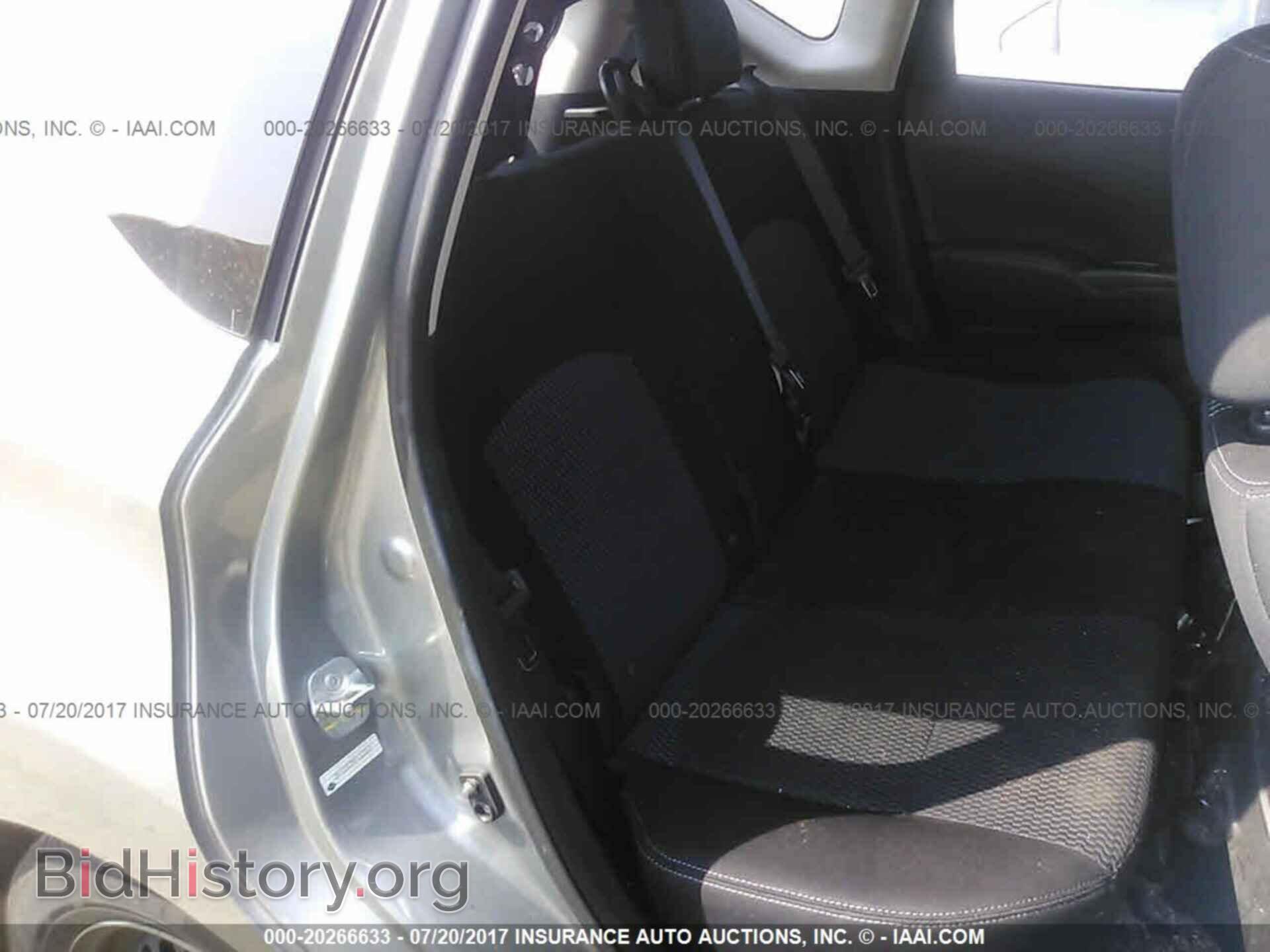 2015 Nissan Versa note - VIN: 3N1CE2CP9FL433575 - Photo 8