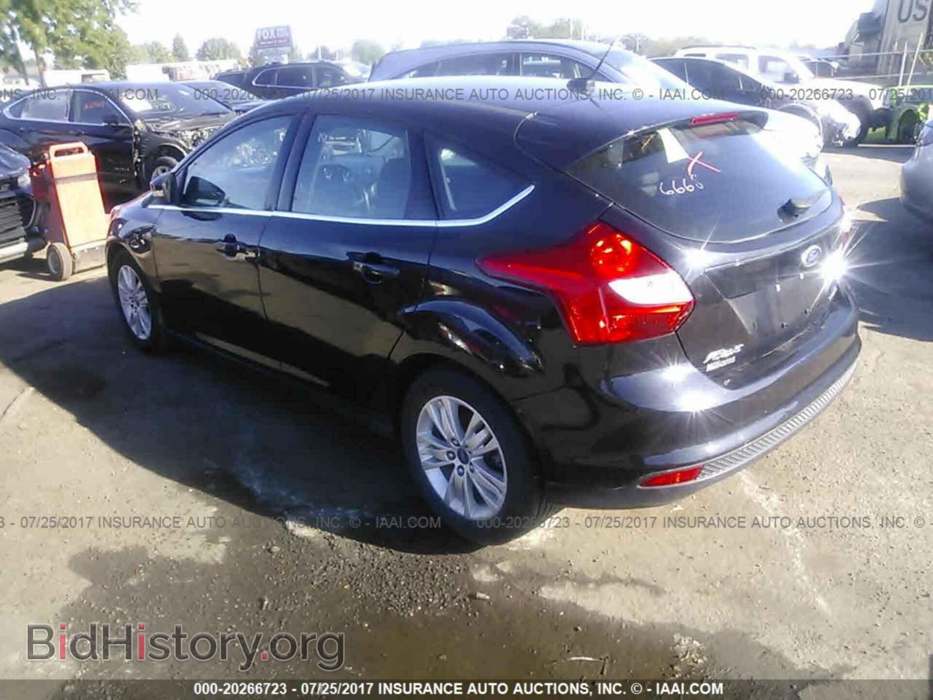 2012 Ford Focus - VIN: 1FAHP3M25CL436640 - Photo 3