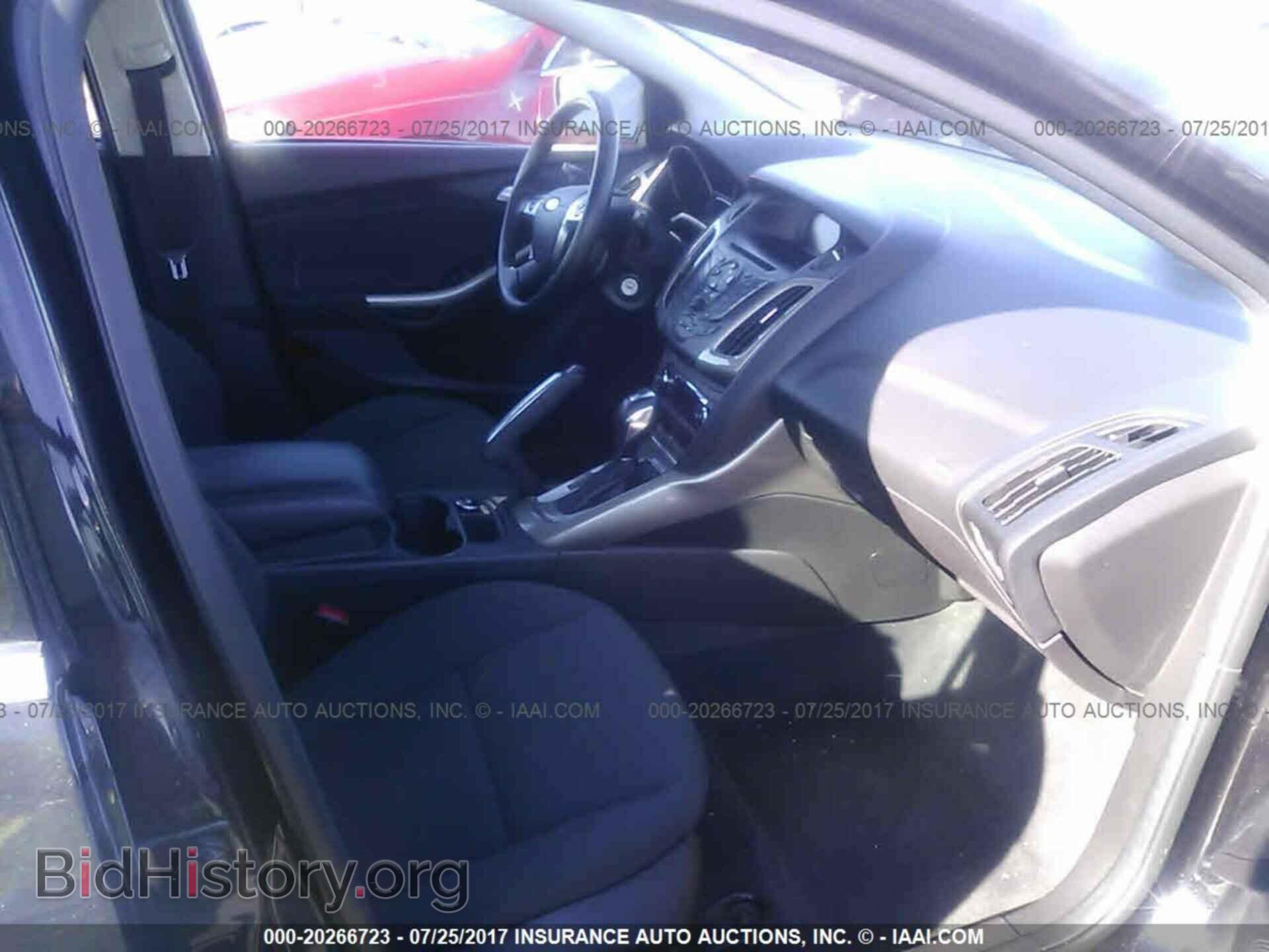 2012 Ford Focus - VIN: 1FAHP3M25CL436640 - Photo 5