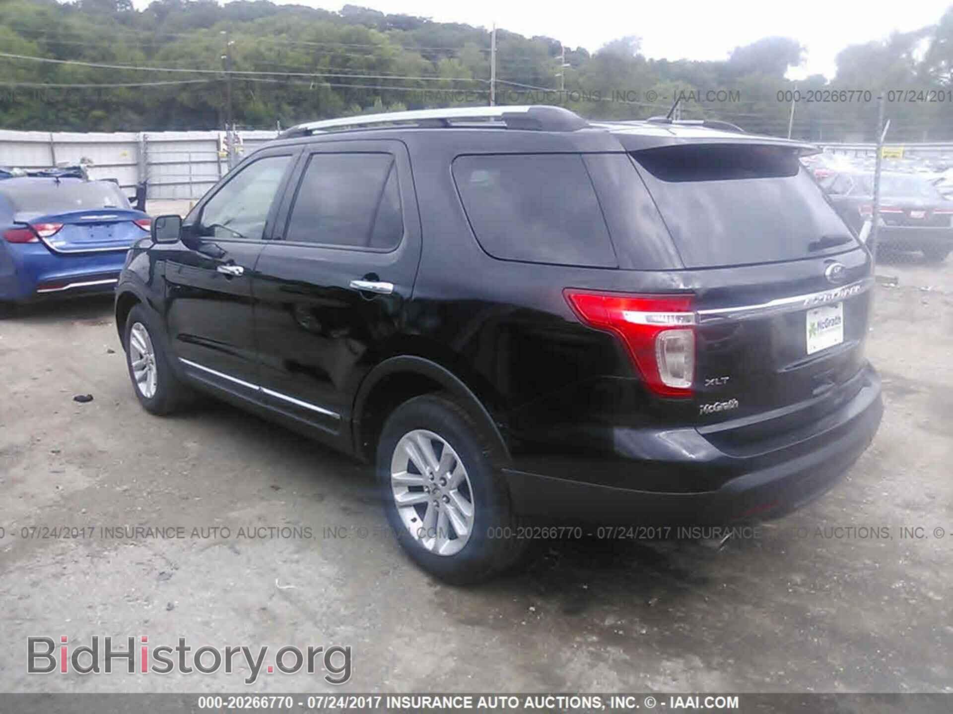 2011 Ford Explorer - VIN: 1FMHK8D88BGA81556 - Фото 3