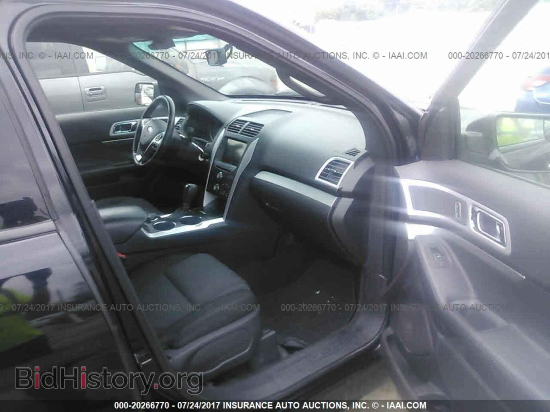 2011 Ford Explorer - VIN: 1FMHK8D88BGA81556 - Фото 5
