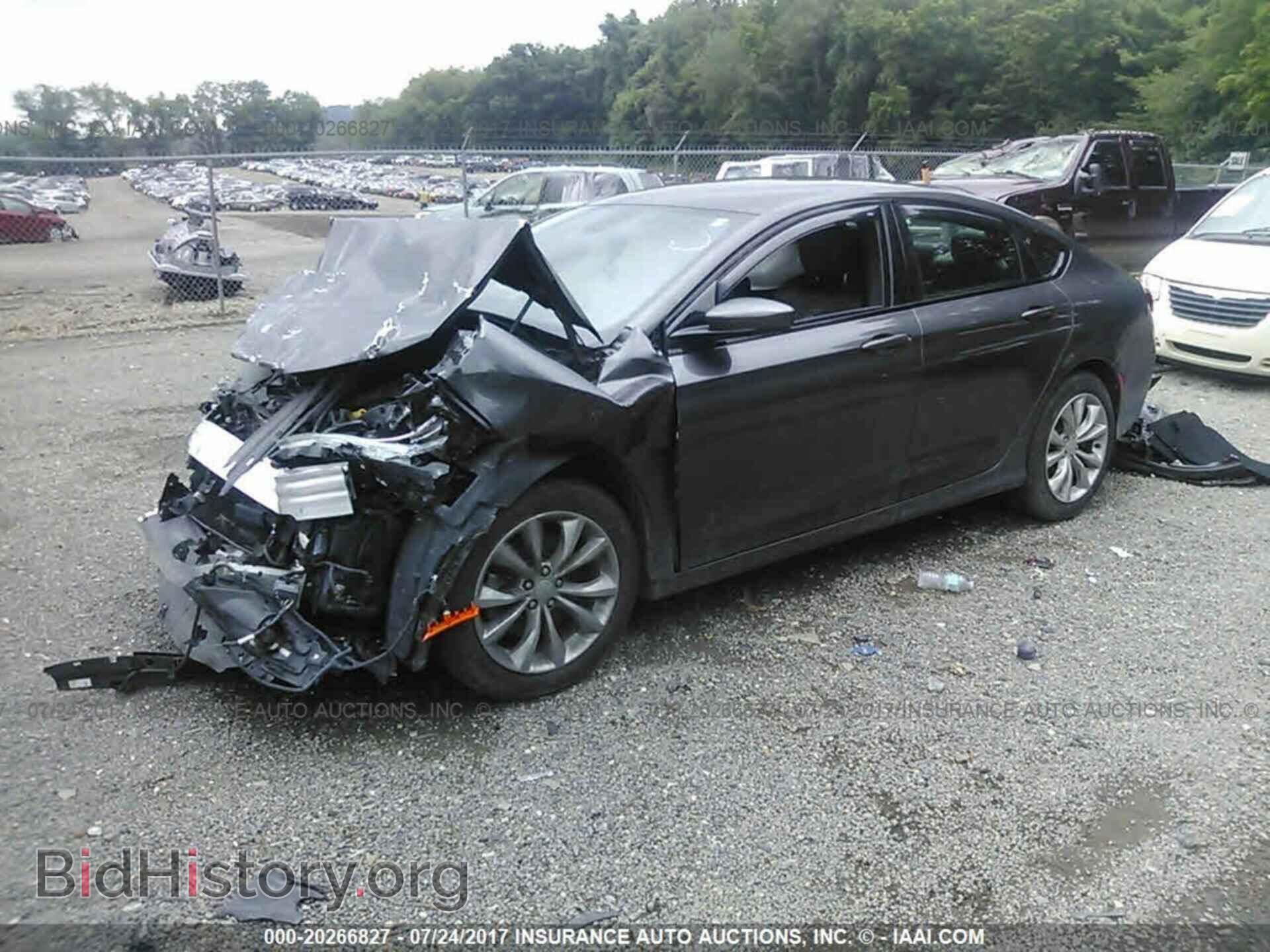 2015 Chrysler 200 - VIN: 1C3CCCBG0FN517914 - Фото 2