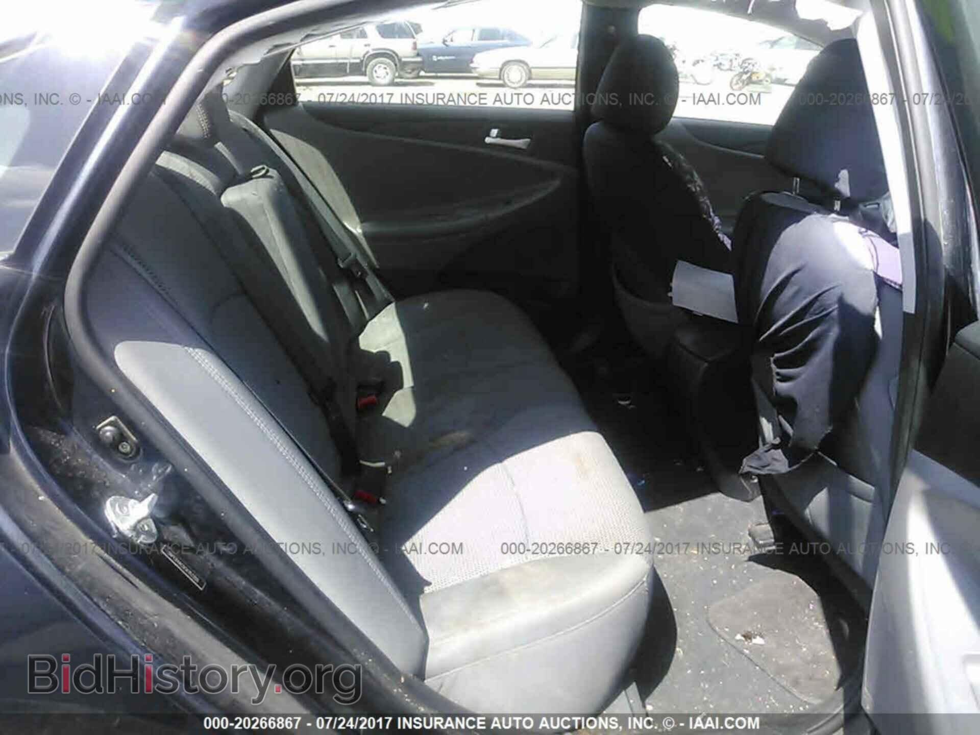2012 Hyundai Sonata - VIN: 5NPEB4AC5CH352255 - Photo 8