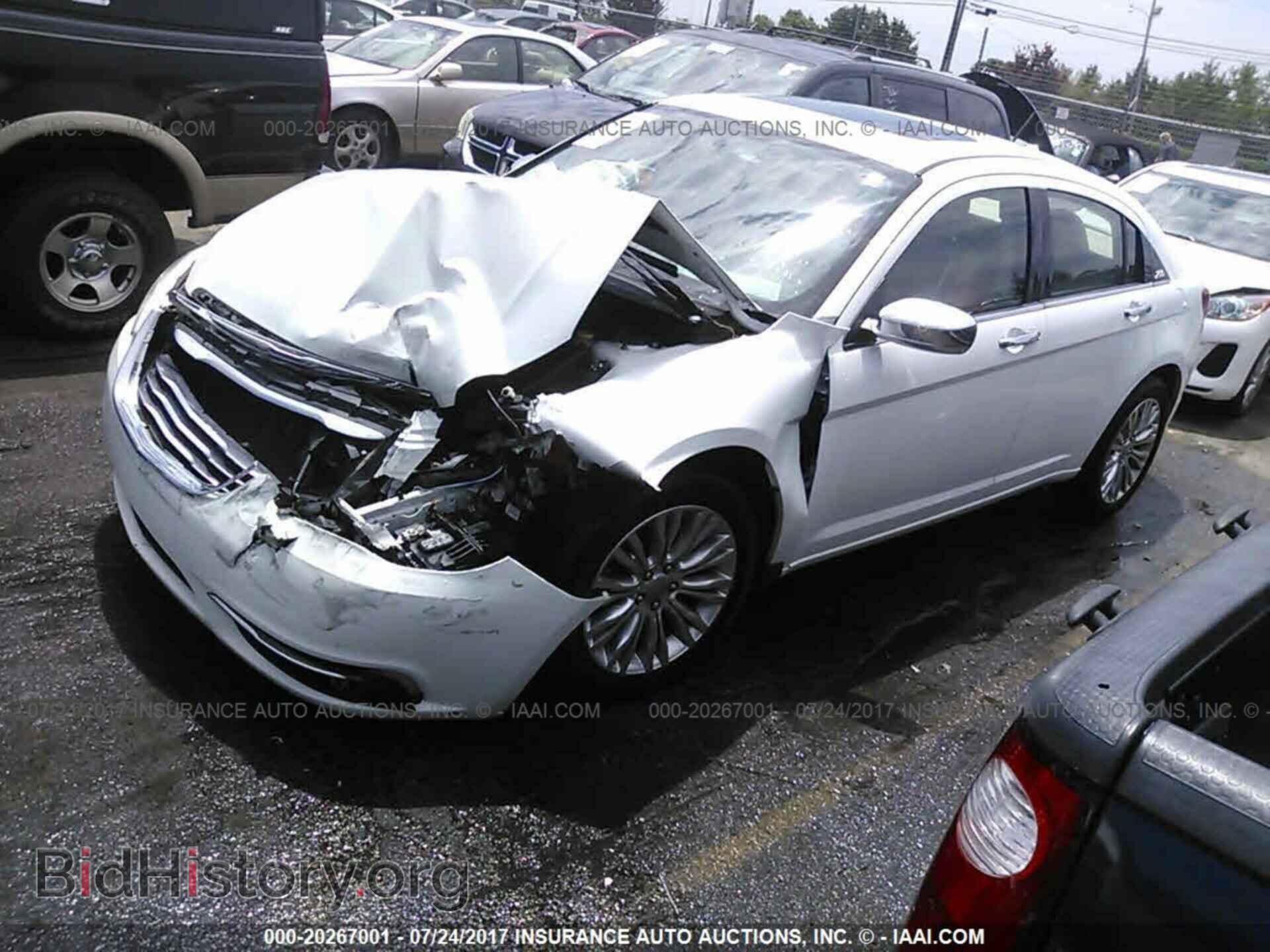2012 Chrysler 200 - VIN: 1C3CCBCB4CN303064 - Photo 2