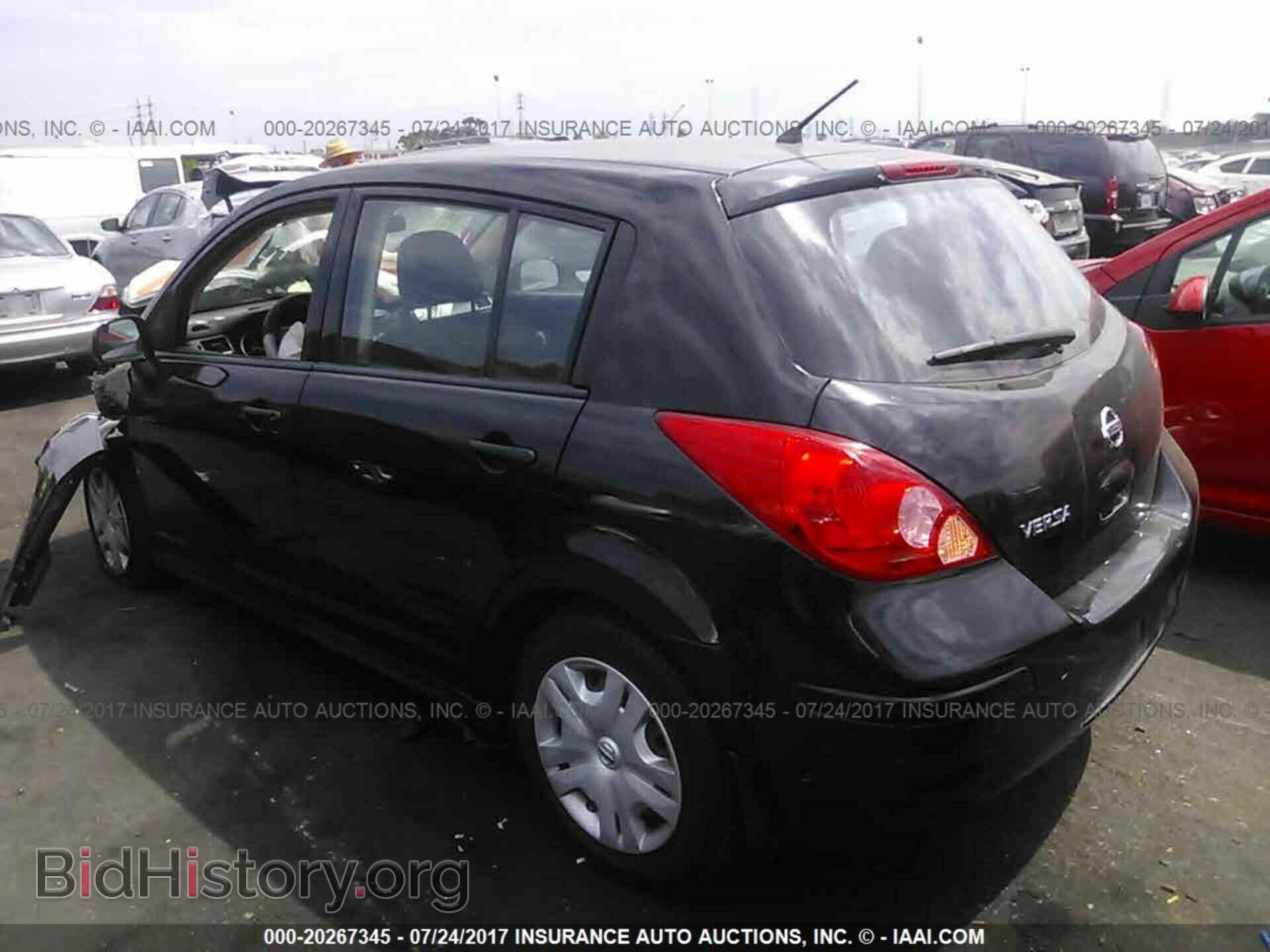 2011 Nissan Versa - VIN: 3N1BC1CPXBL365633 - Фото 3