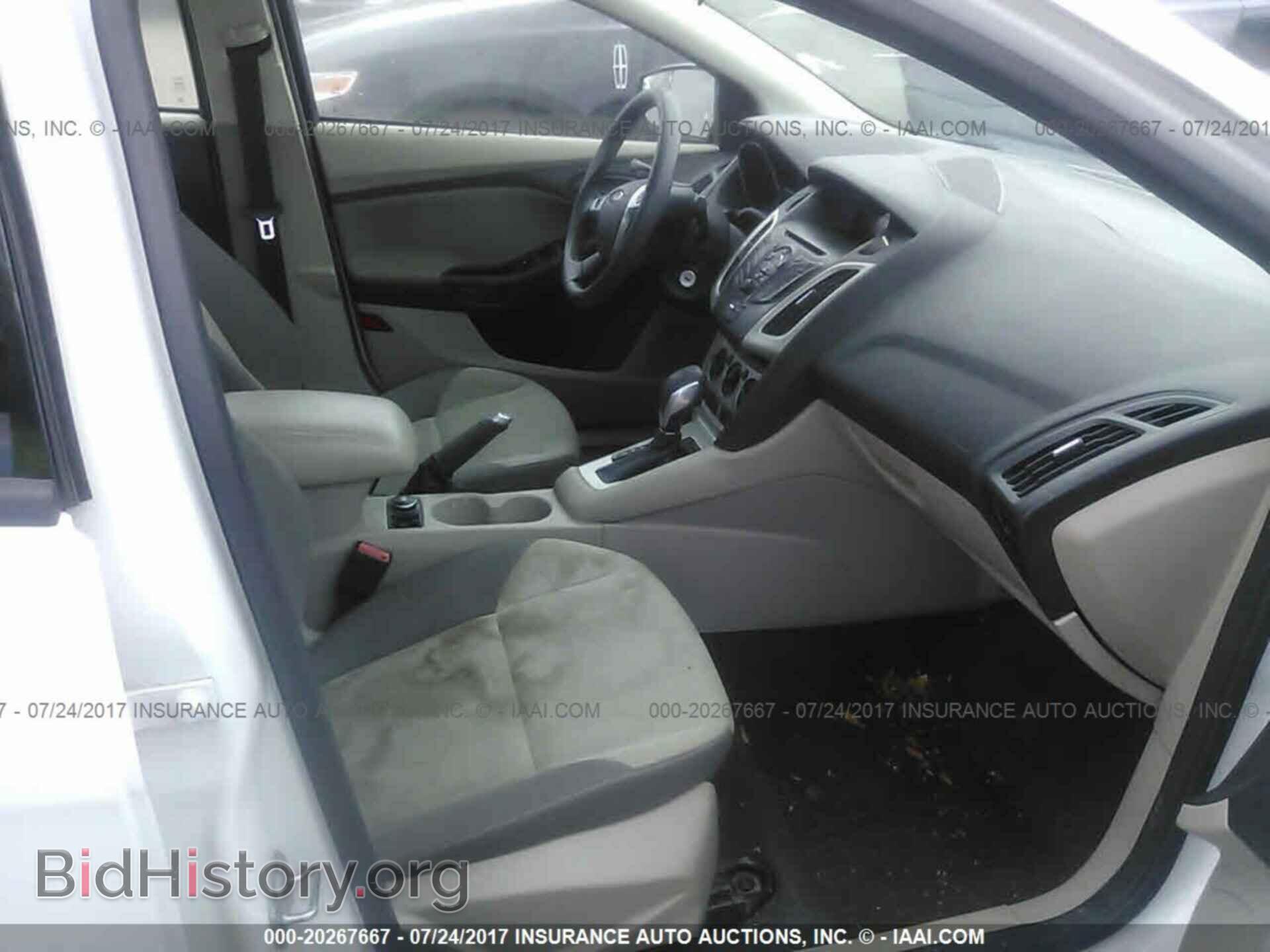 2012 Ford Focus - VIN: 1FAHP3F29CL106061 - Photo 5