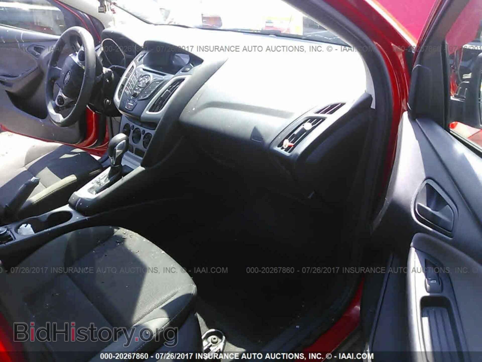 2012 Ford Focus - VIN: 1FAHP3F25CL332002 - Photo 5