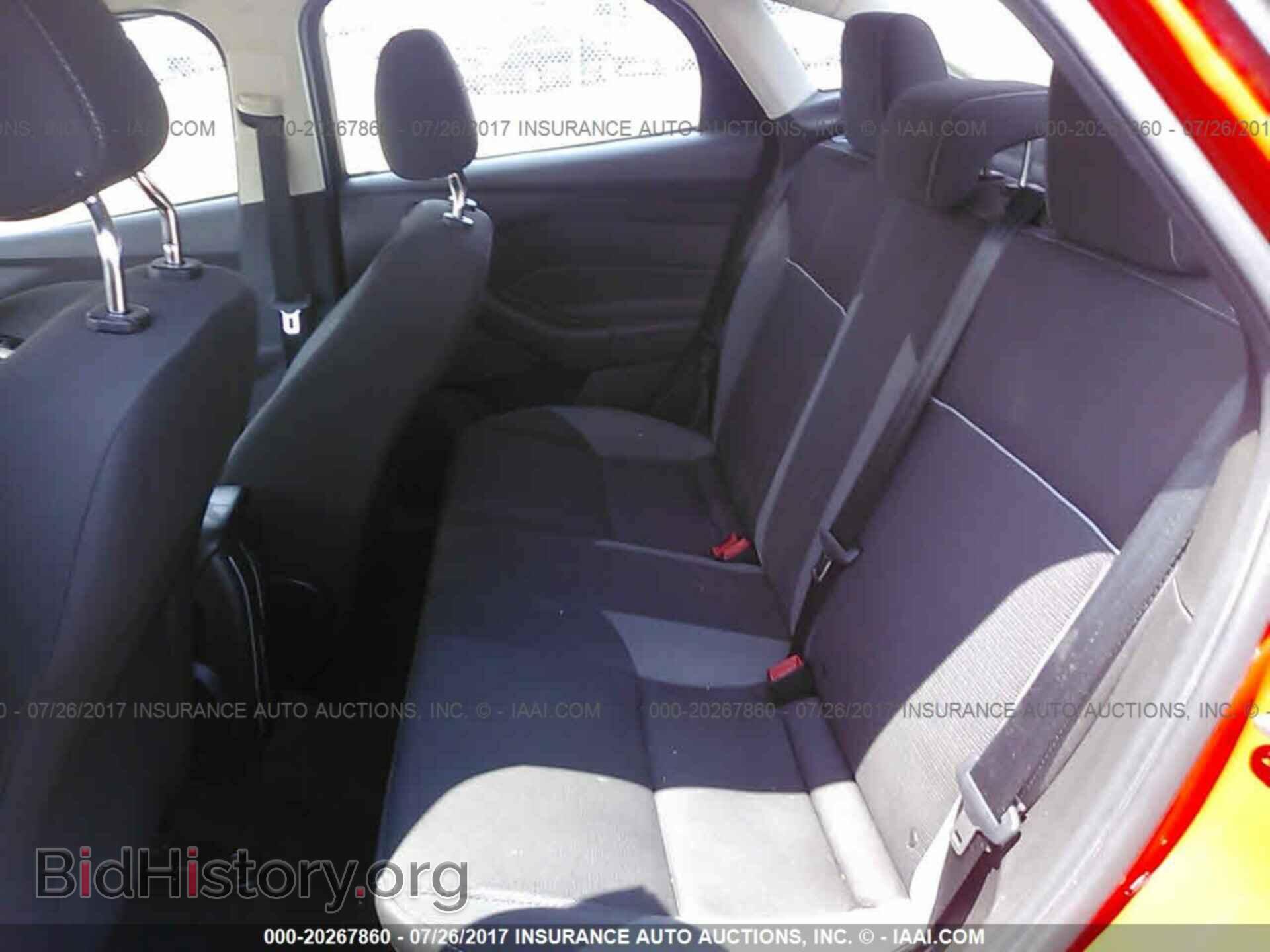 2012 Ford Focus - VIN: 1FAHP3F25CL332002 - Photo 8