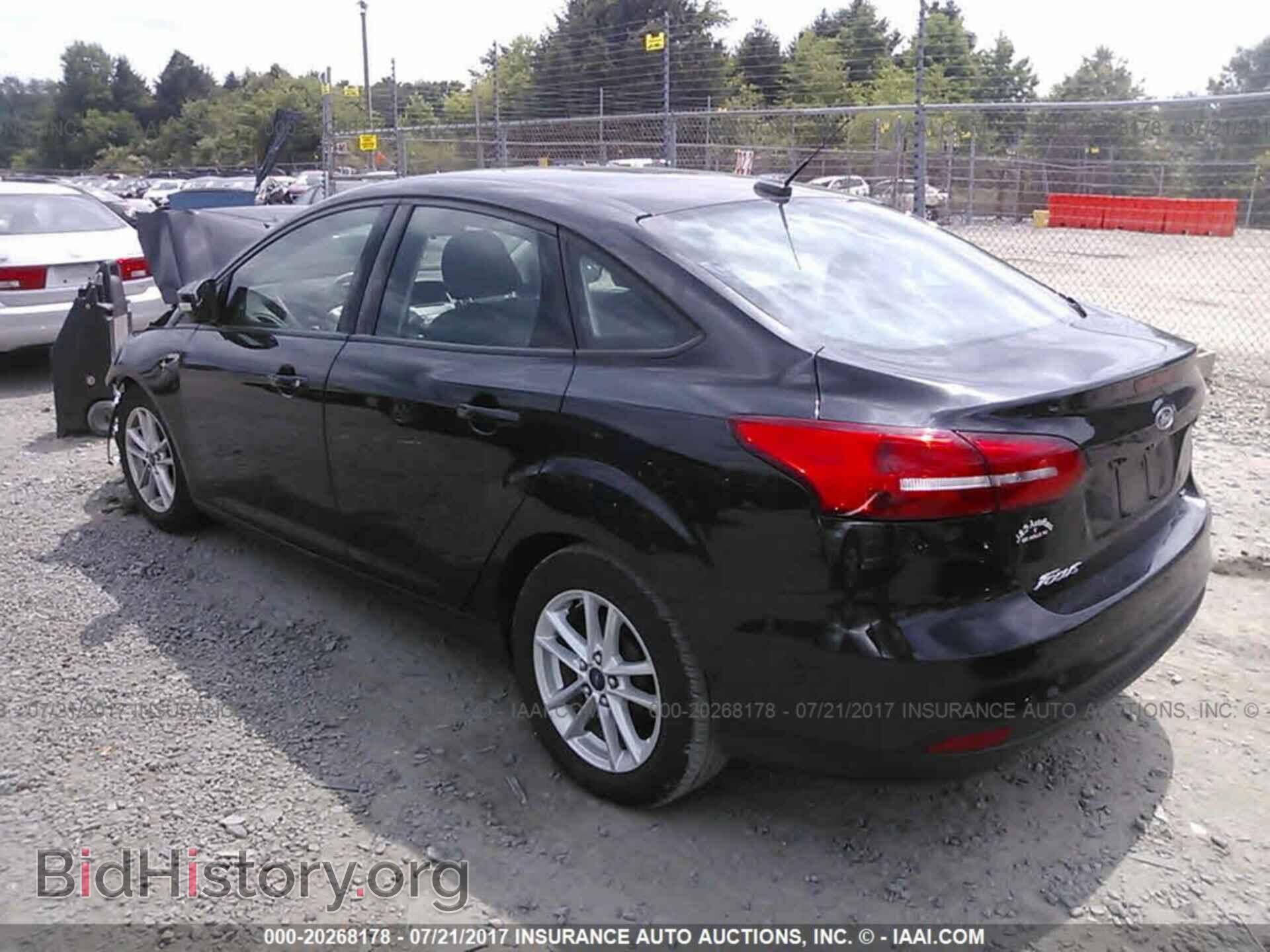 2015 Ford Focus - VIN: 1FADP3F21FL295422 - Photo 3