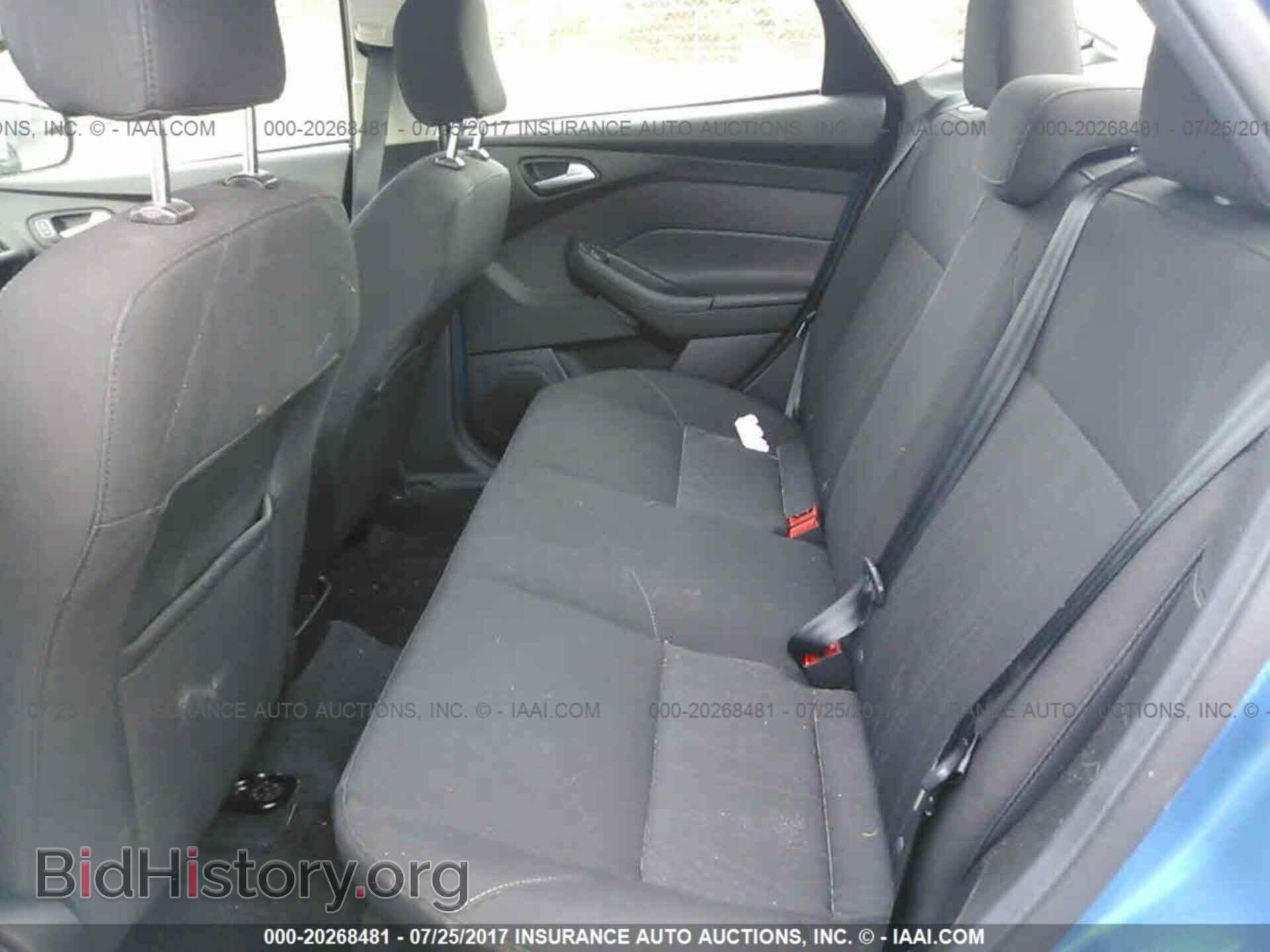 2016 Ford Focus - VIN: 1FADP3F23GL389285 - Photo 8