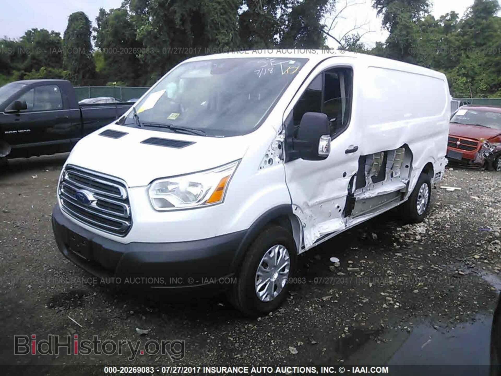 2017 Ford Transit - VIN: 1FTYR1YV7HKA04223 - Фото 2
