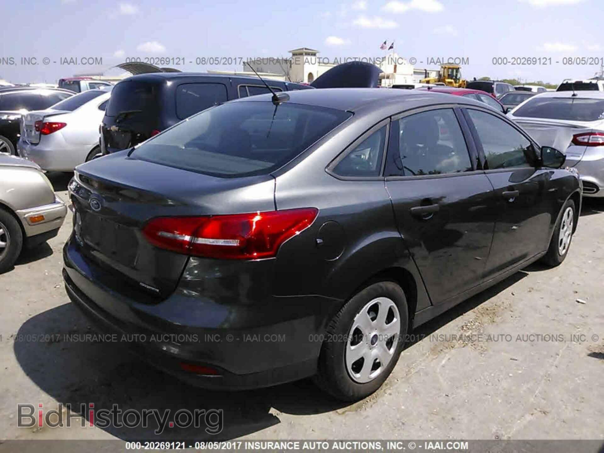 2016 Ford Focus - VIN: 1FADP3E20GL305702 - Фото 4