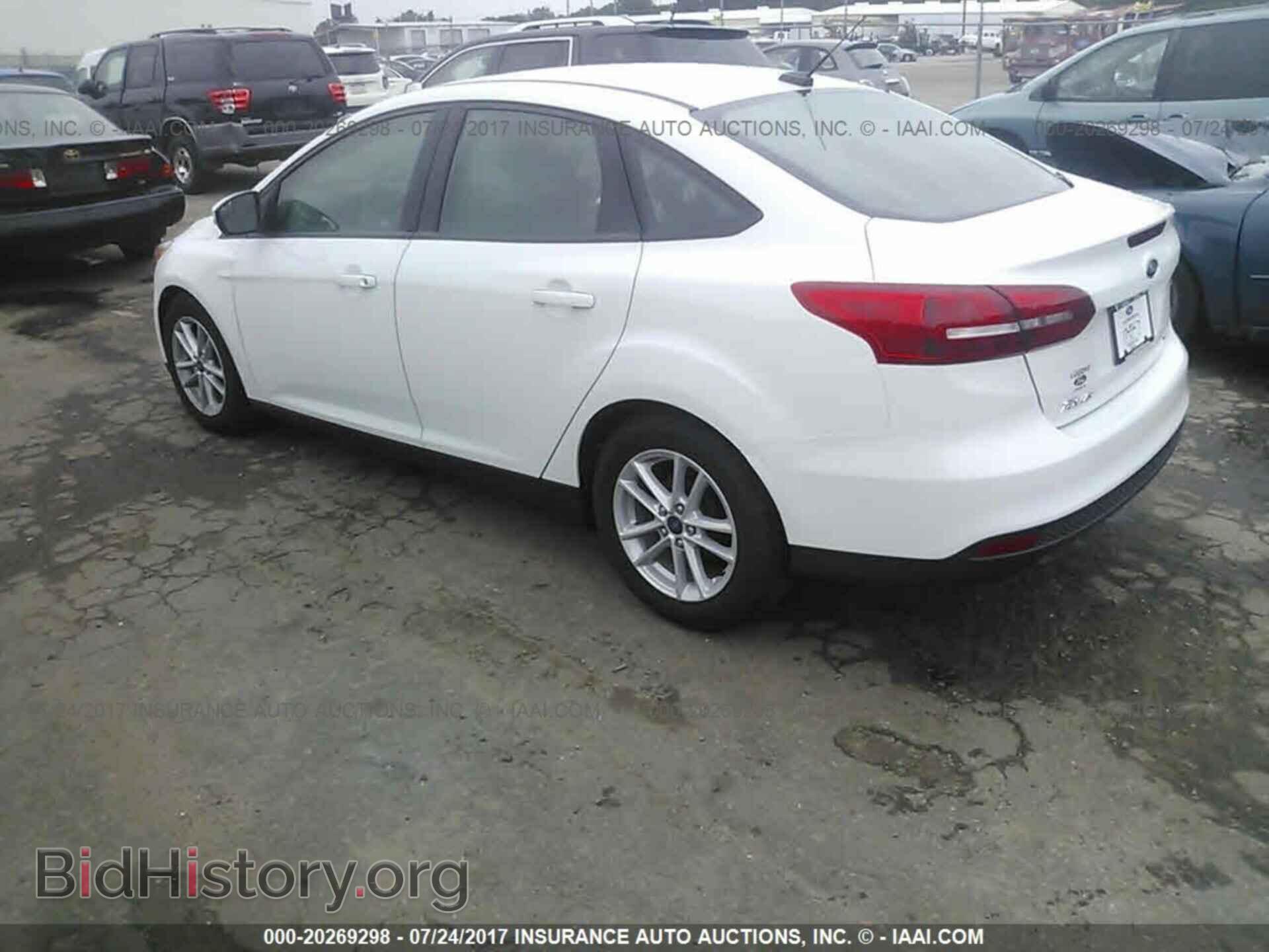 2017 Ford Focus - VIN: 1FADP3F27HL274545 - Photo 3