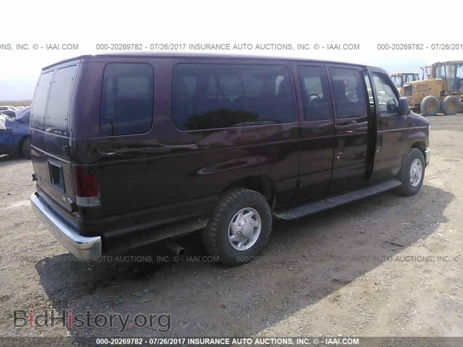 2011 Ford Econoline - VIN: 1FBSS3BL7BDA17843 - Фото 4