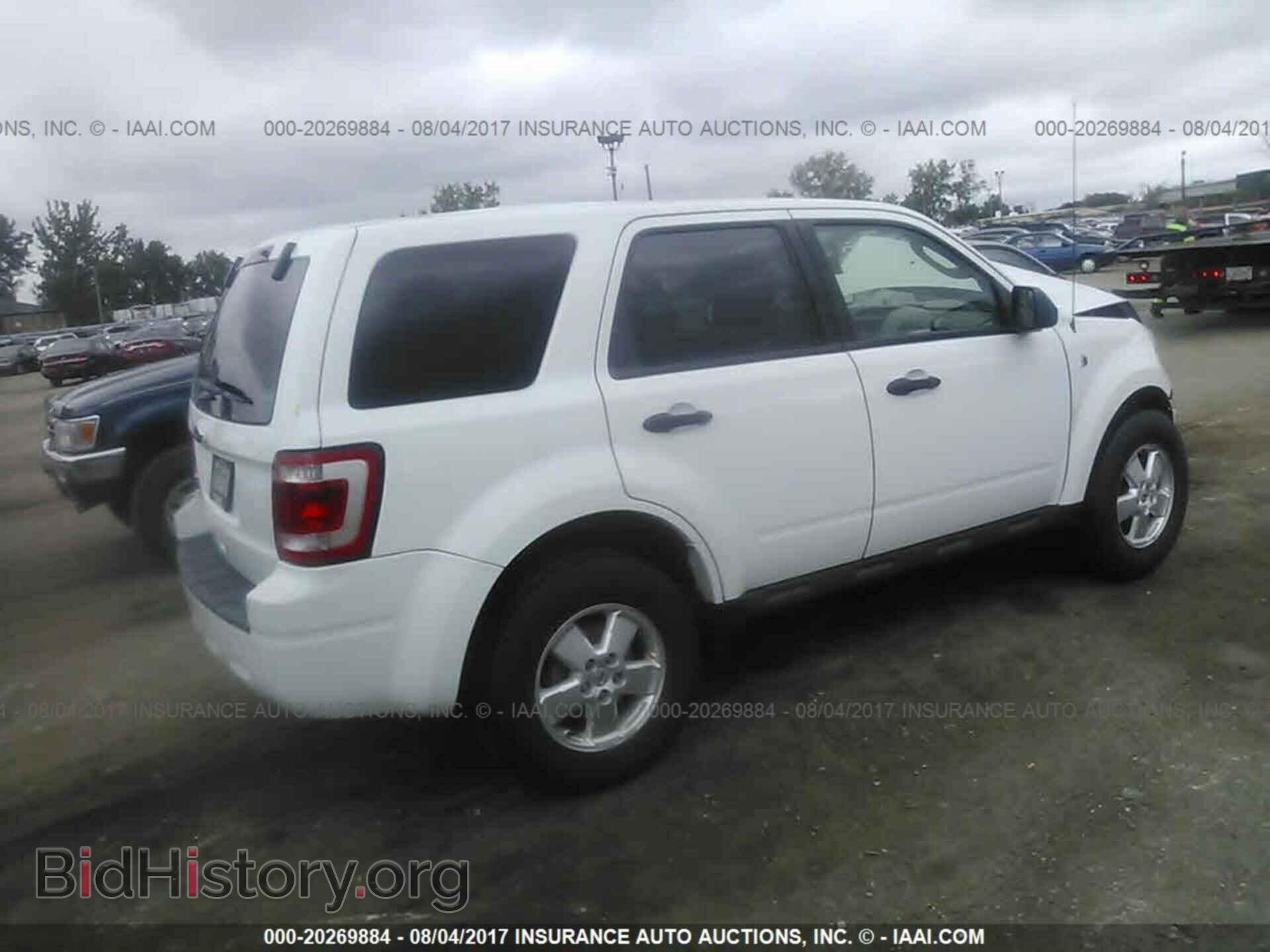 2012 Ford Escape - VIN: 1FMCU9C70CKA77101 - Photo 4