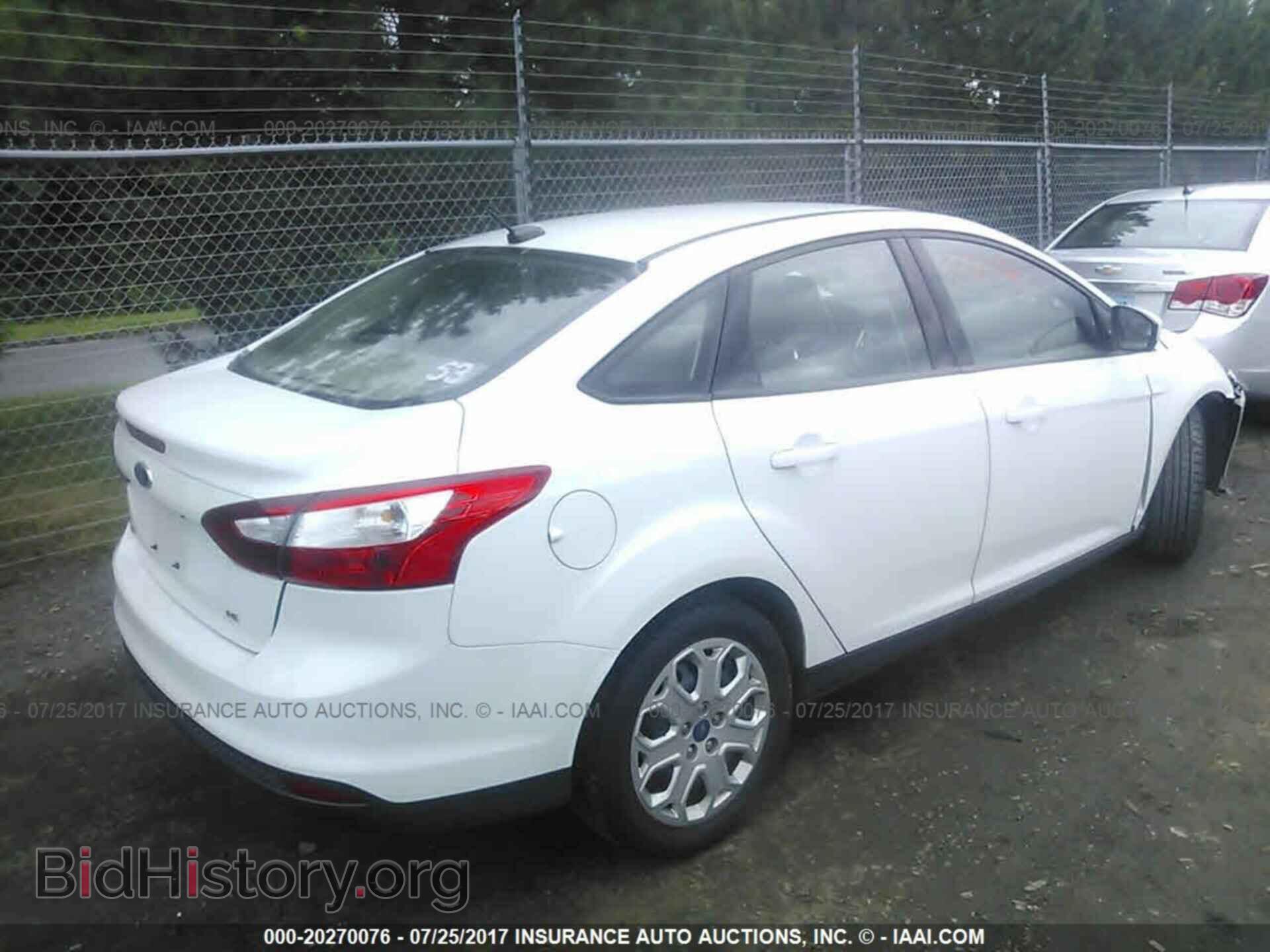 2012 Ford Focus - VIN: 1FAHP3F21CL111755 - Photo 4