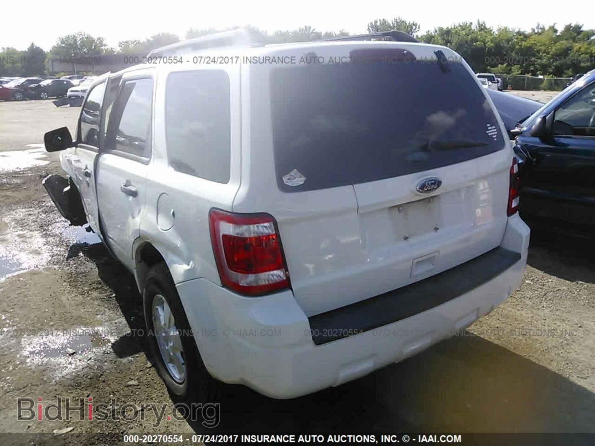 2011 Ford Escape - VIN: 1FMCU0D71BKB34883 - Photo 3