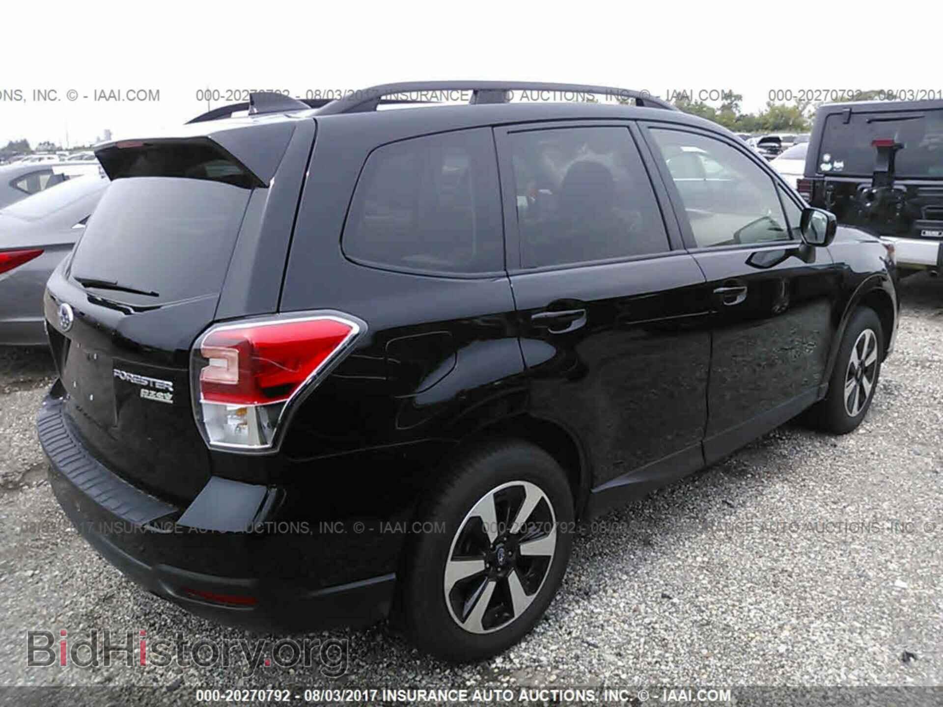 2017 Subaru Forester - VIN: JF2SJAGC8HH458217 - Photo 4