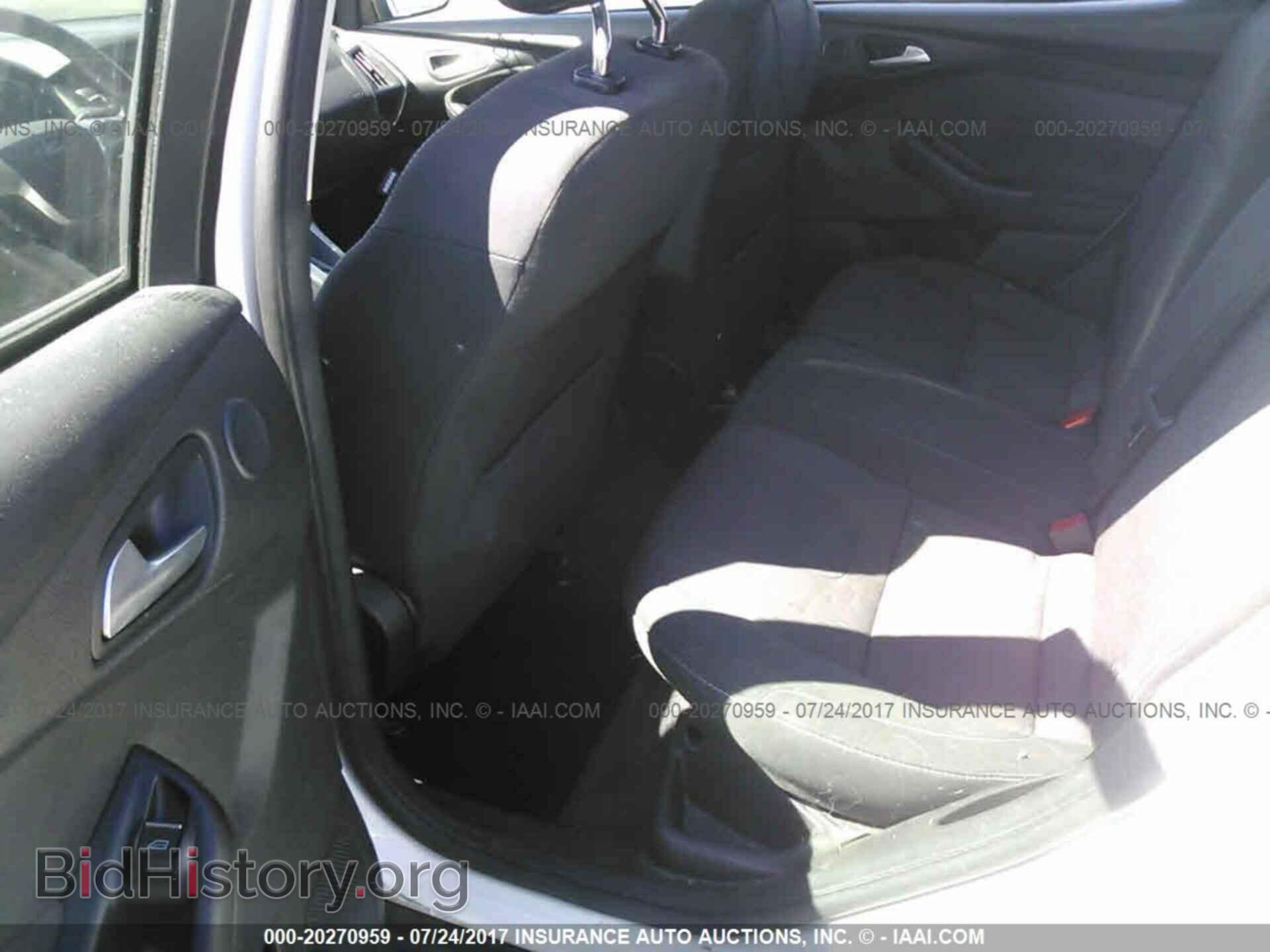 2012 Ford Focus - VIN: 1FAHP3N24CL385694 - Photo 8