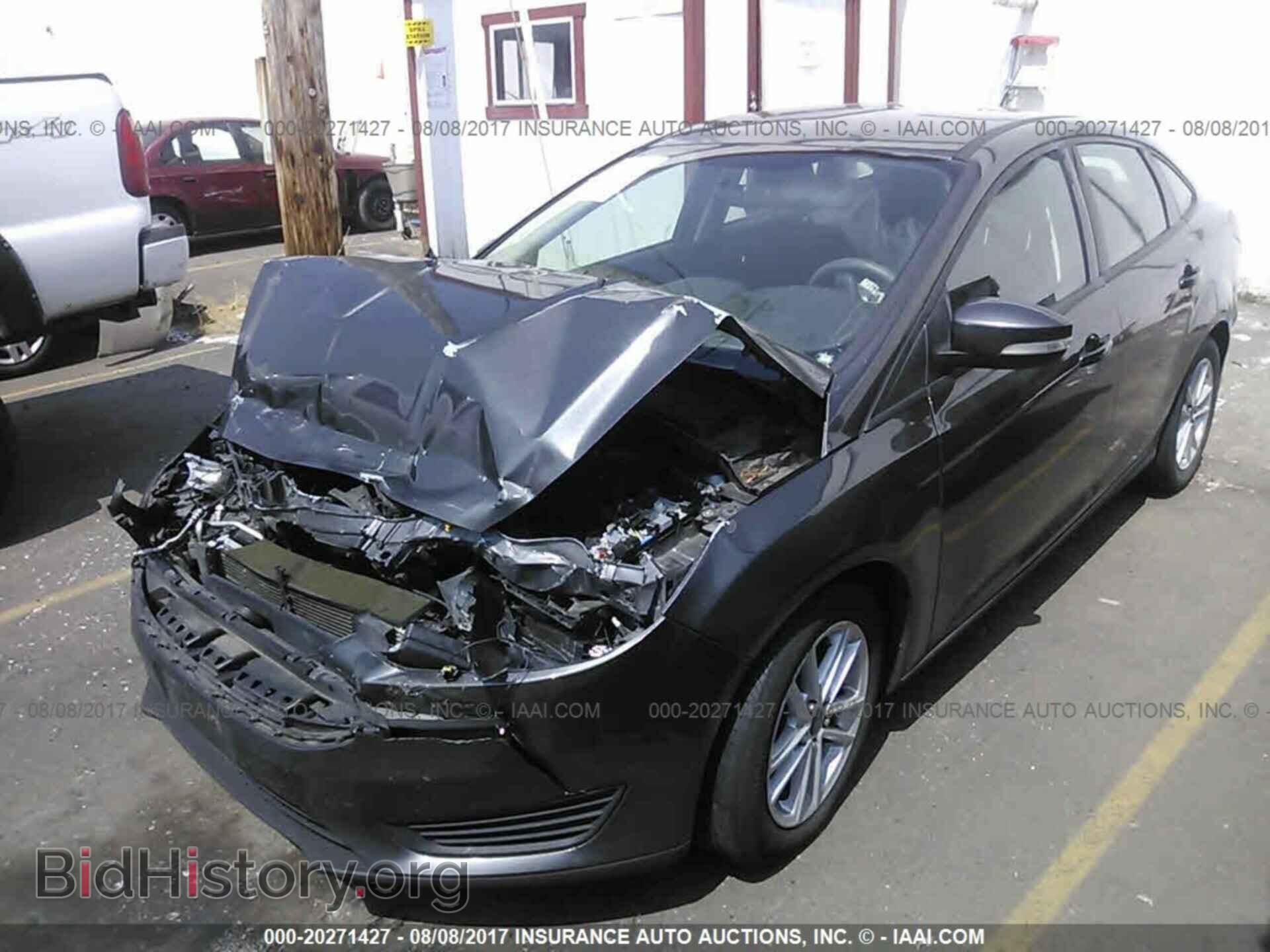 2015 Ford Focus - VIN: 1FADP3F27FL358653 - Photo 2