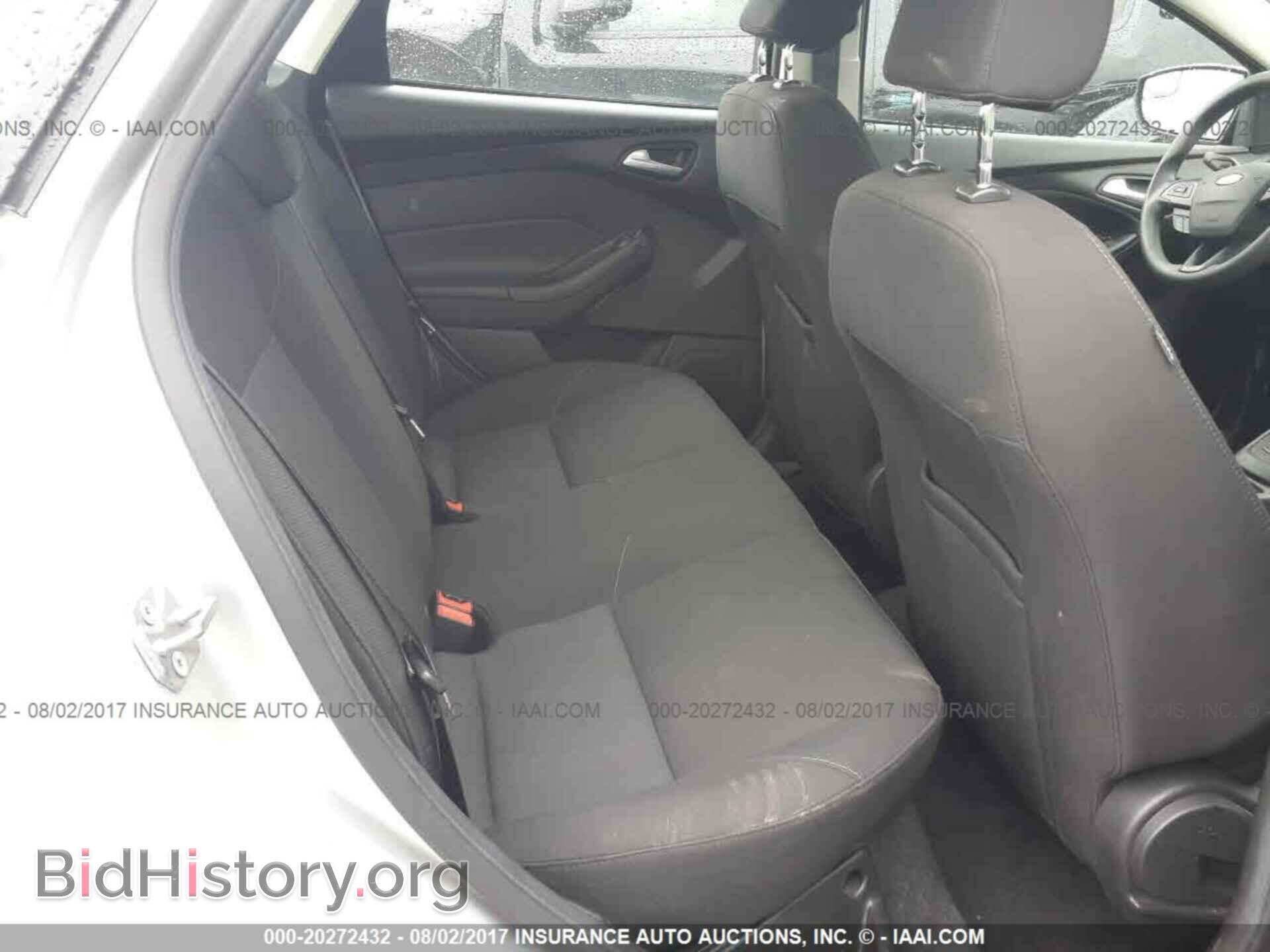 2016 Ford Focus - VIN: 1FADP3F29GL360650 - Photo 8