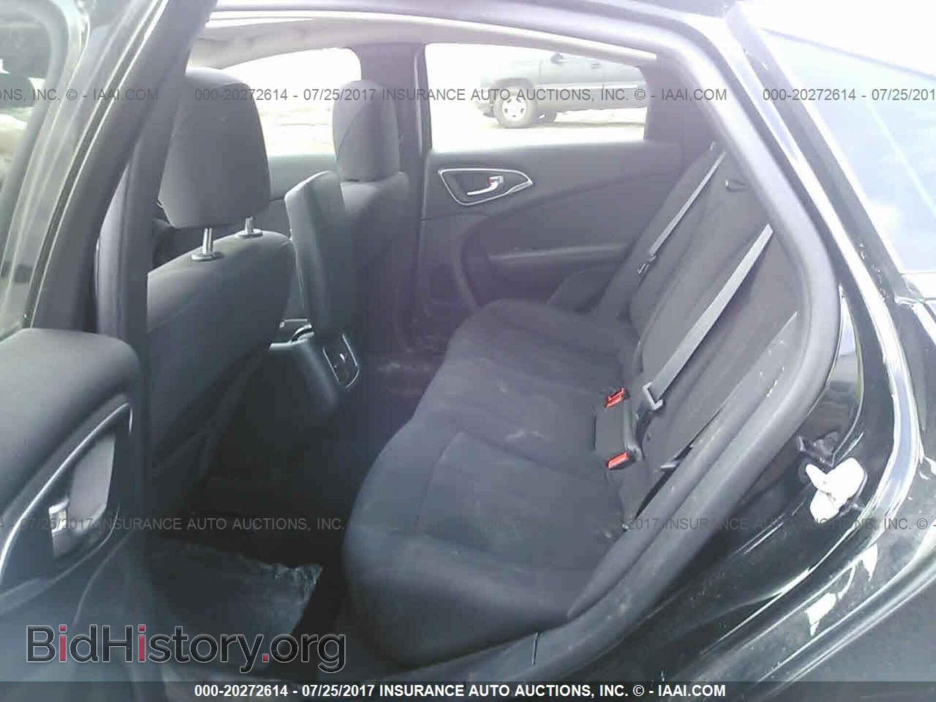 2015 Chrysler 200 - VIN: 1C3CCCAB7FN592499 - Photo 8