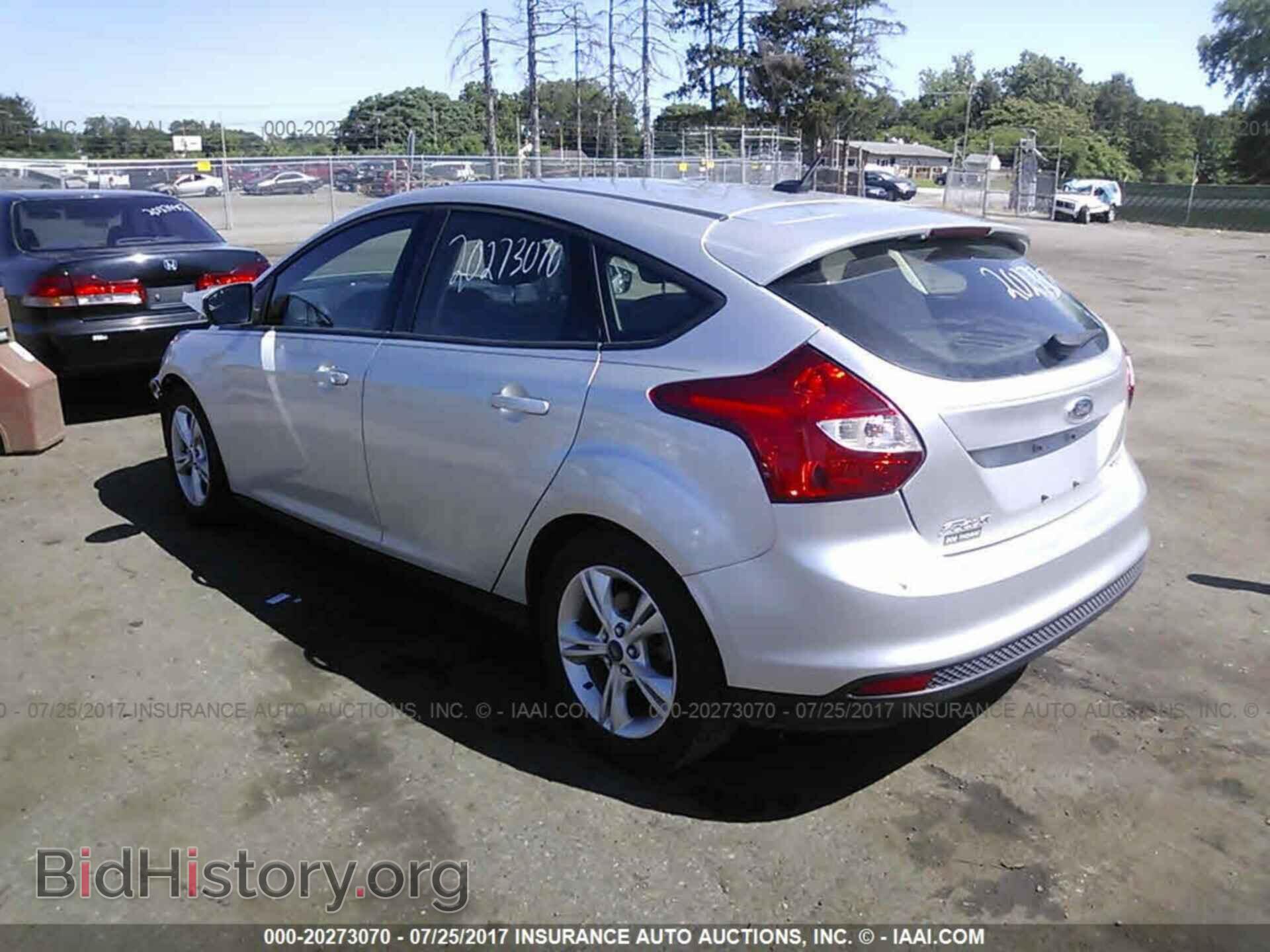 2012 Ford Focus - VIN: 1FAHP3K24CL261946 - Photo 3