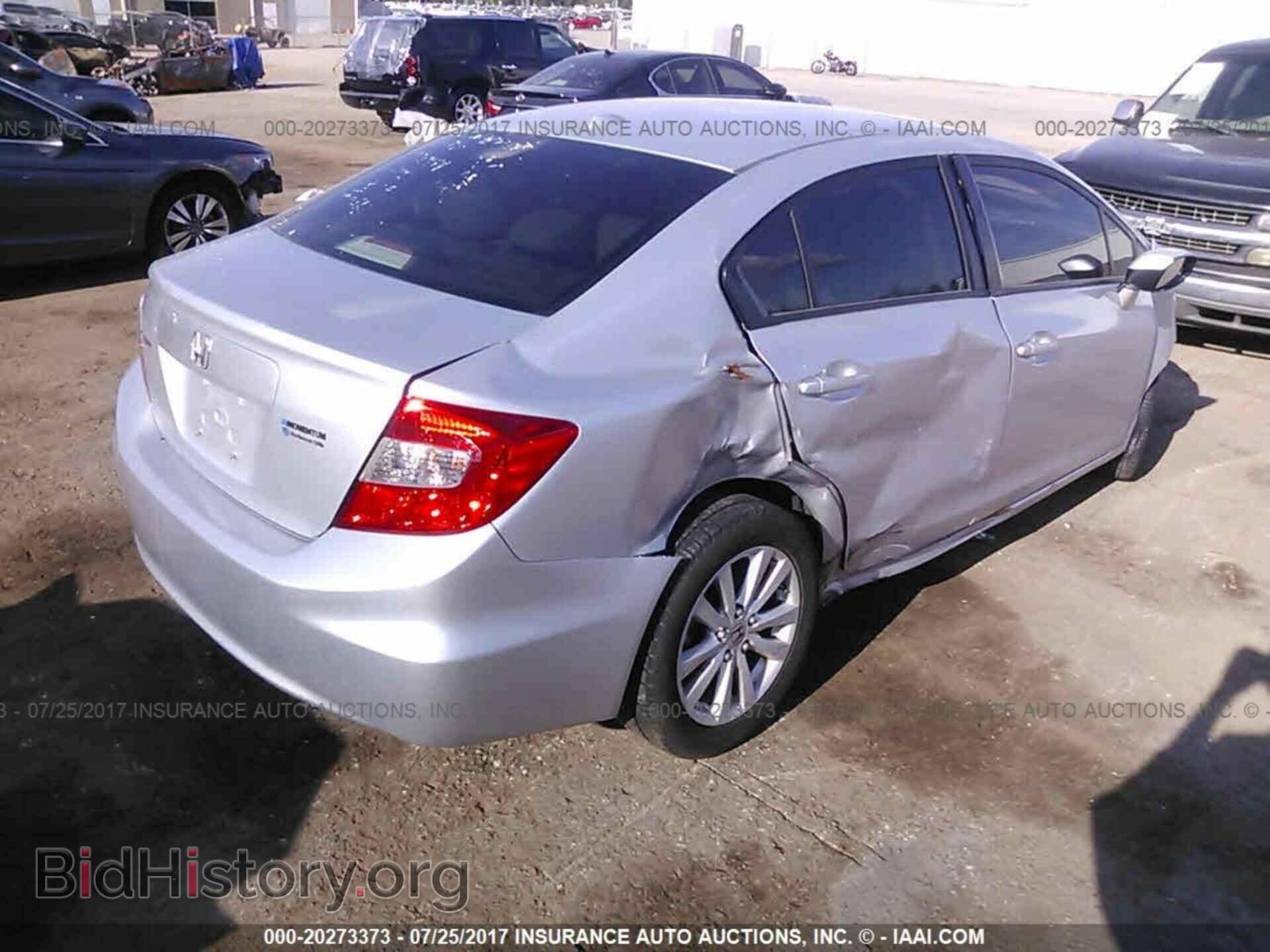 2012 Honda Civic - VIN: 2HGFB2F95CH536885 - Photo 4
