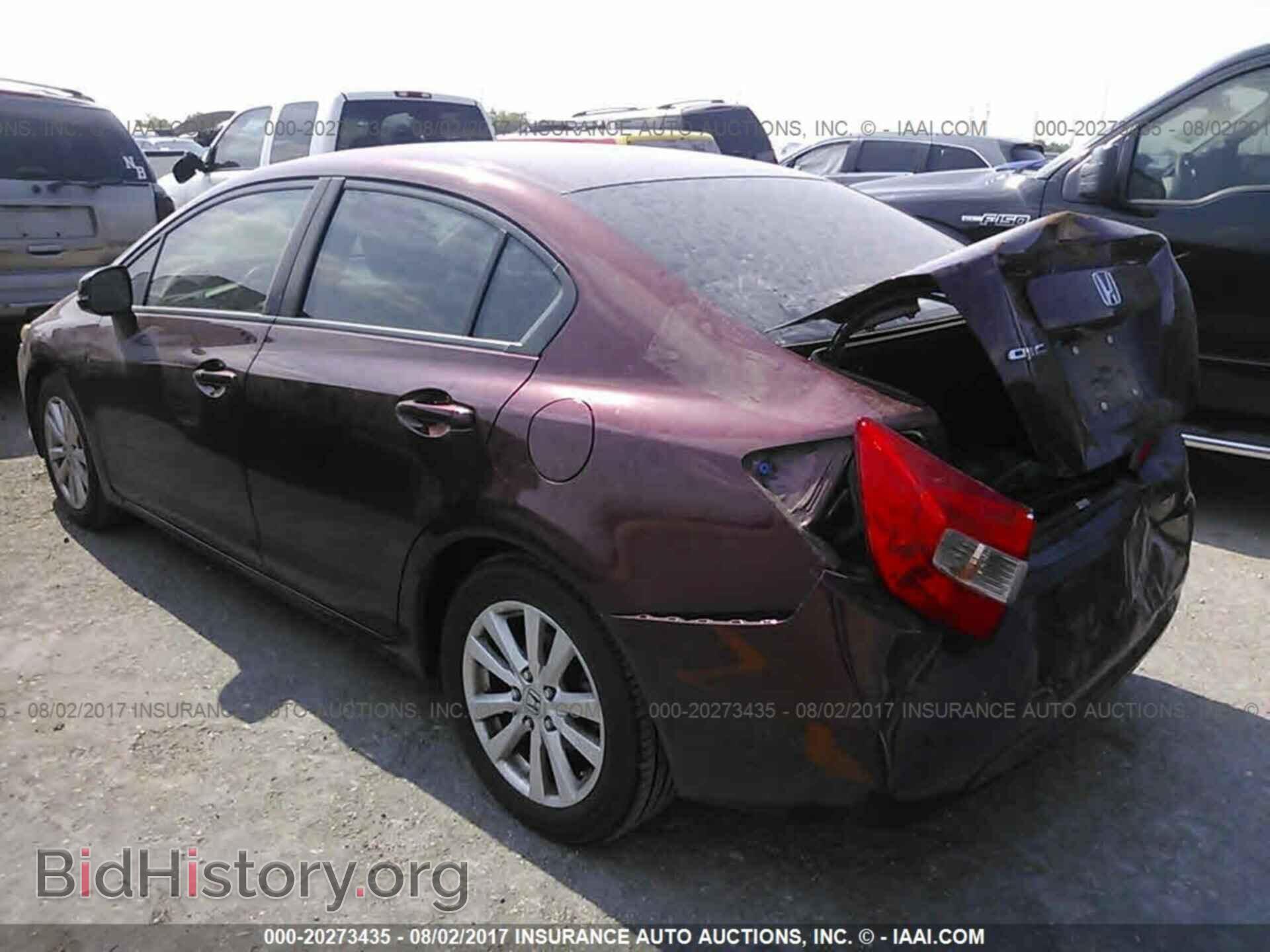 2012 Honda Civic - VIN: 2HGFB2F80CH586956 - Photo 3