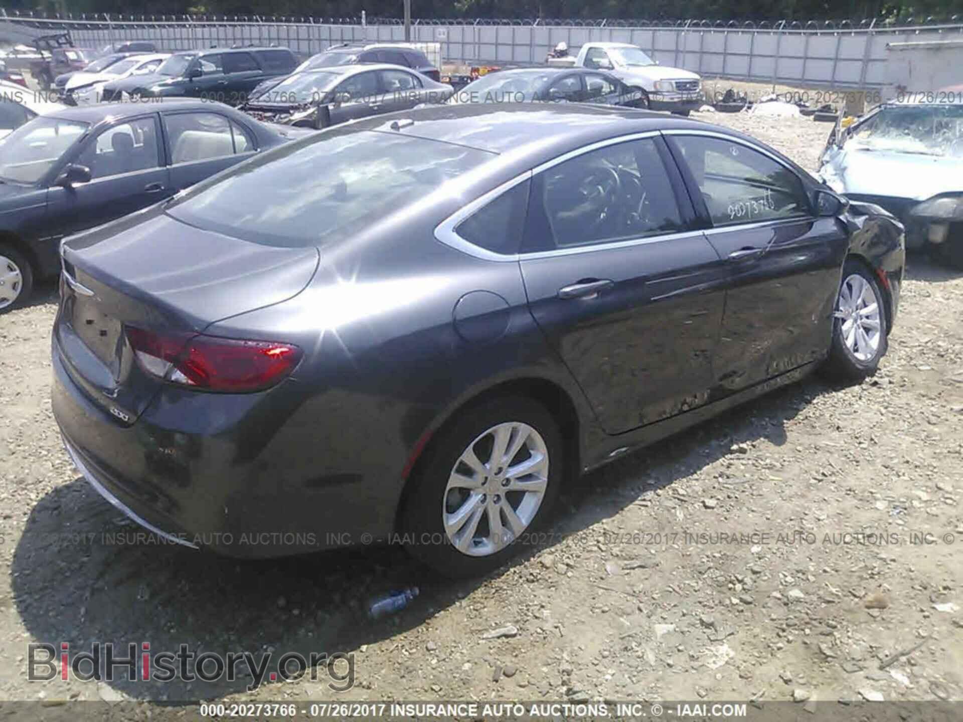 2015 Chrysler 200 - VIN: 1C3CCCAB2FN704433 - Photo 4